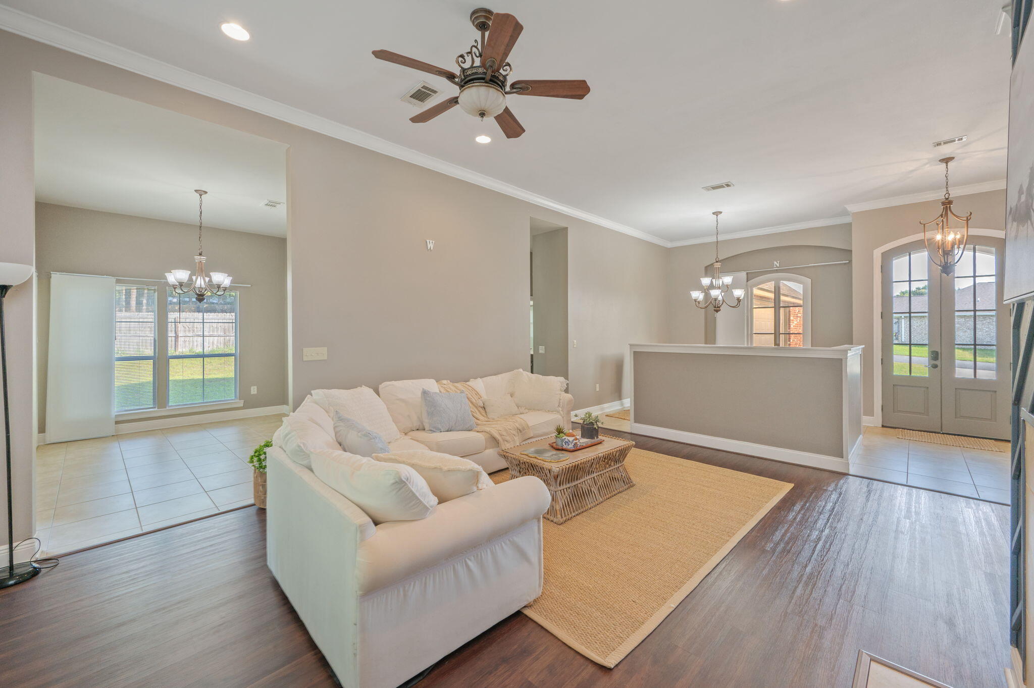 LAKERIDGE EST - Residential