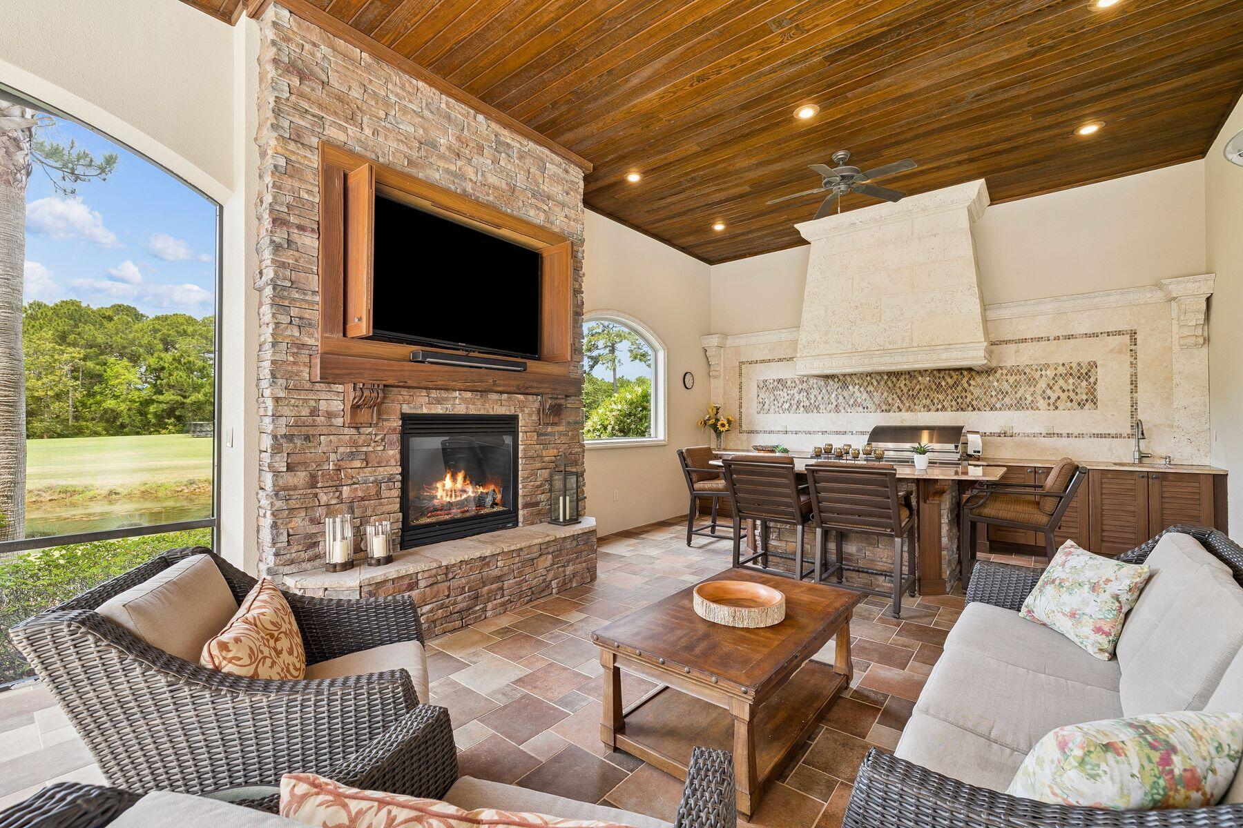 BURNT PINE - Residential