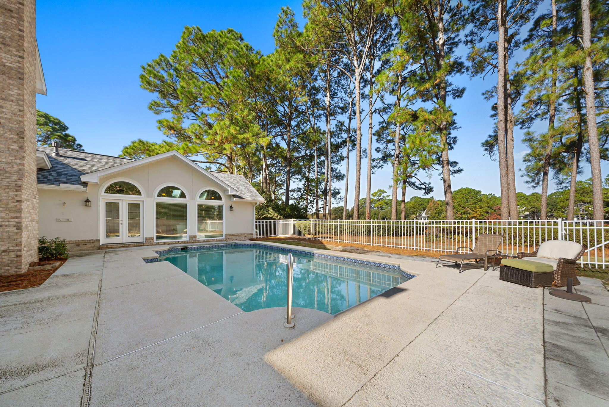 TROON DRIVE - Residential