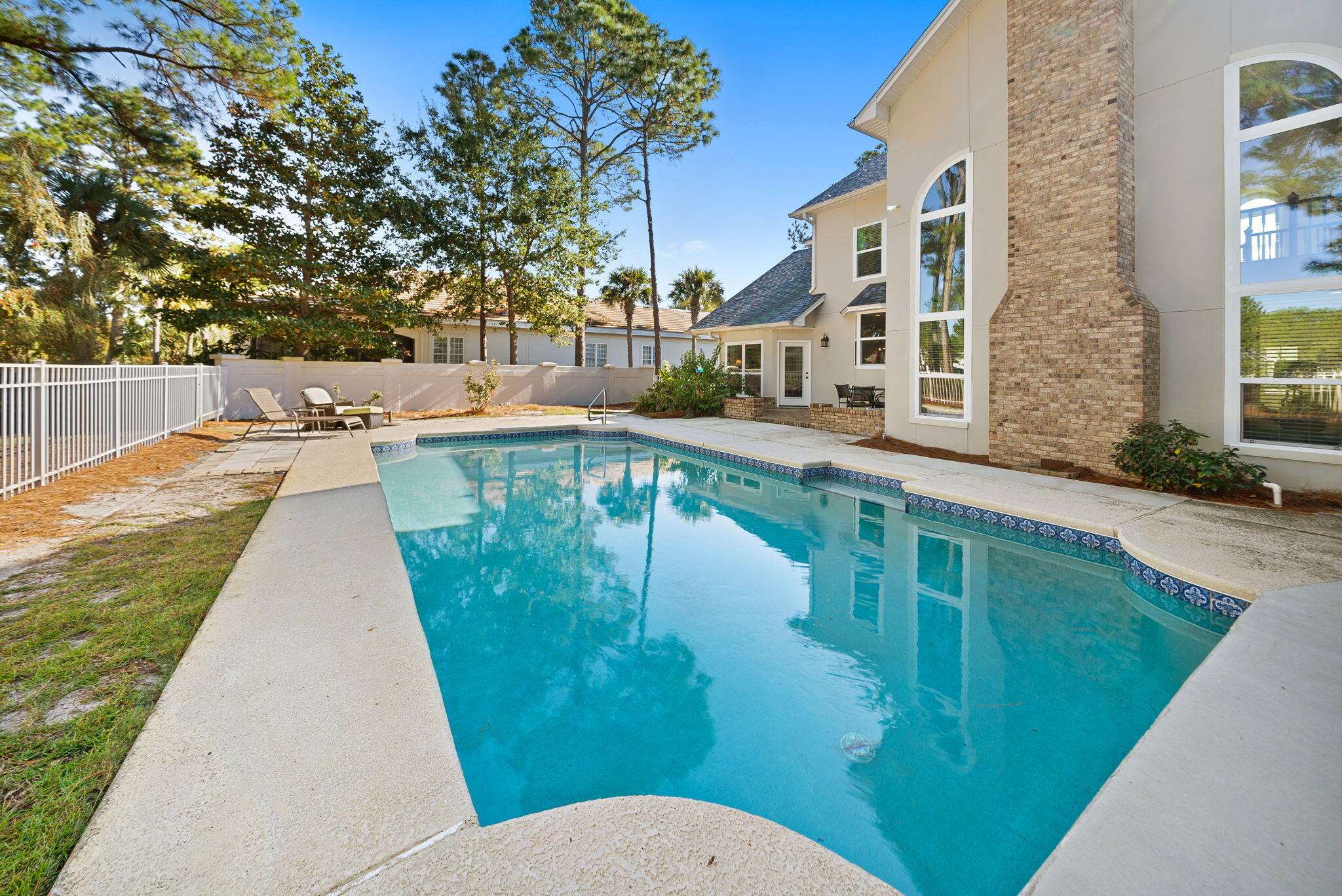TROON DRIVE - Residential