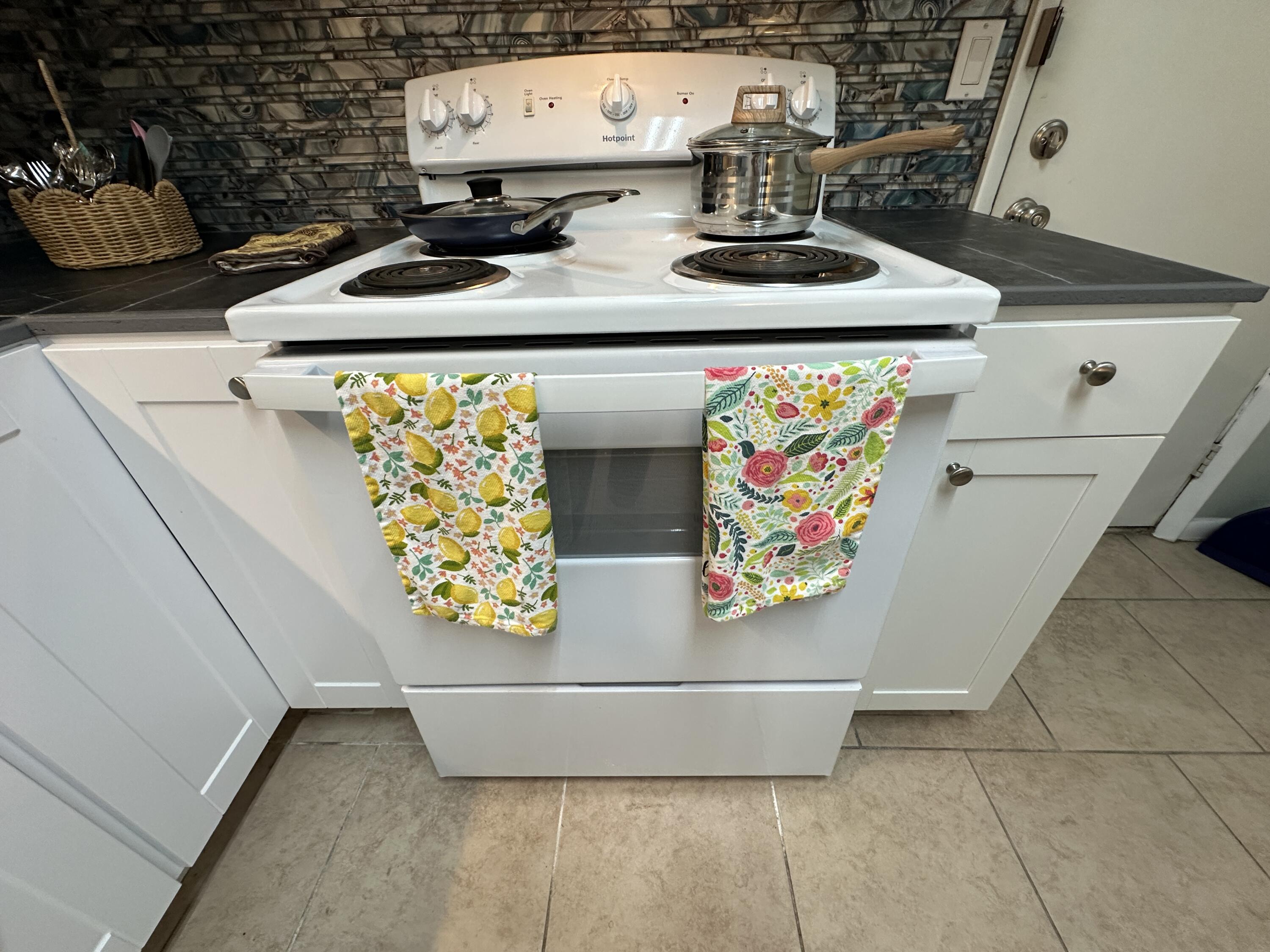 PINE MEADOWS 1ST ADDN - Residential Lease
