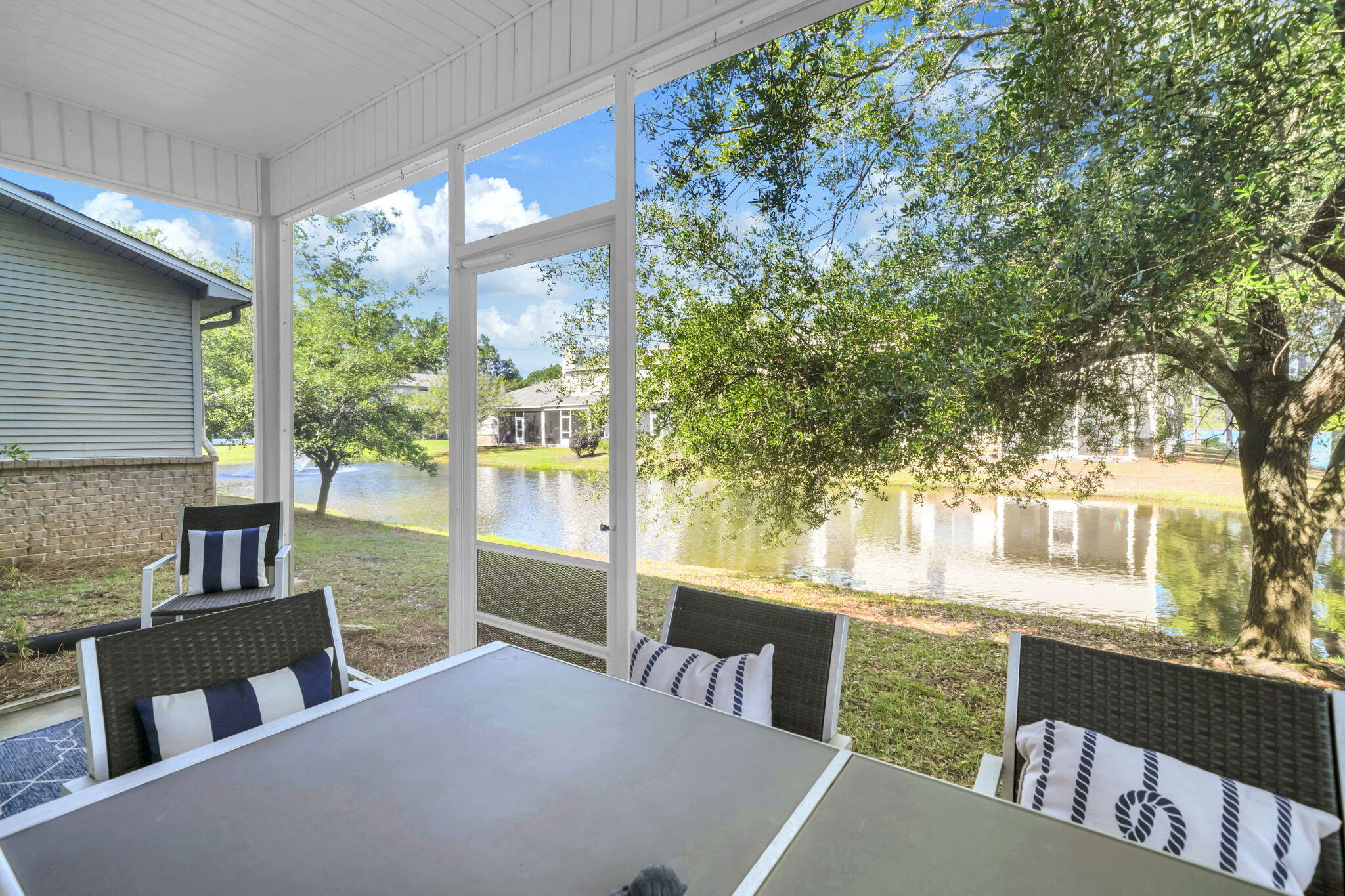 Escada S/D - Residential