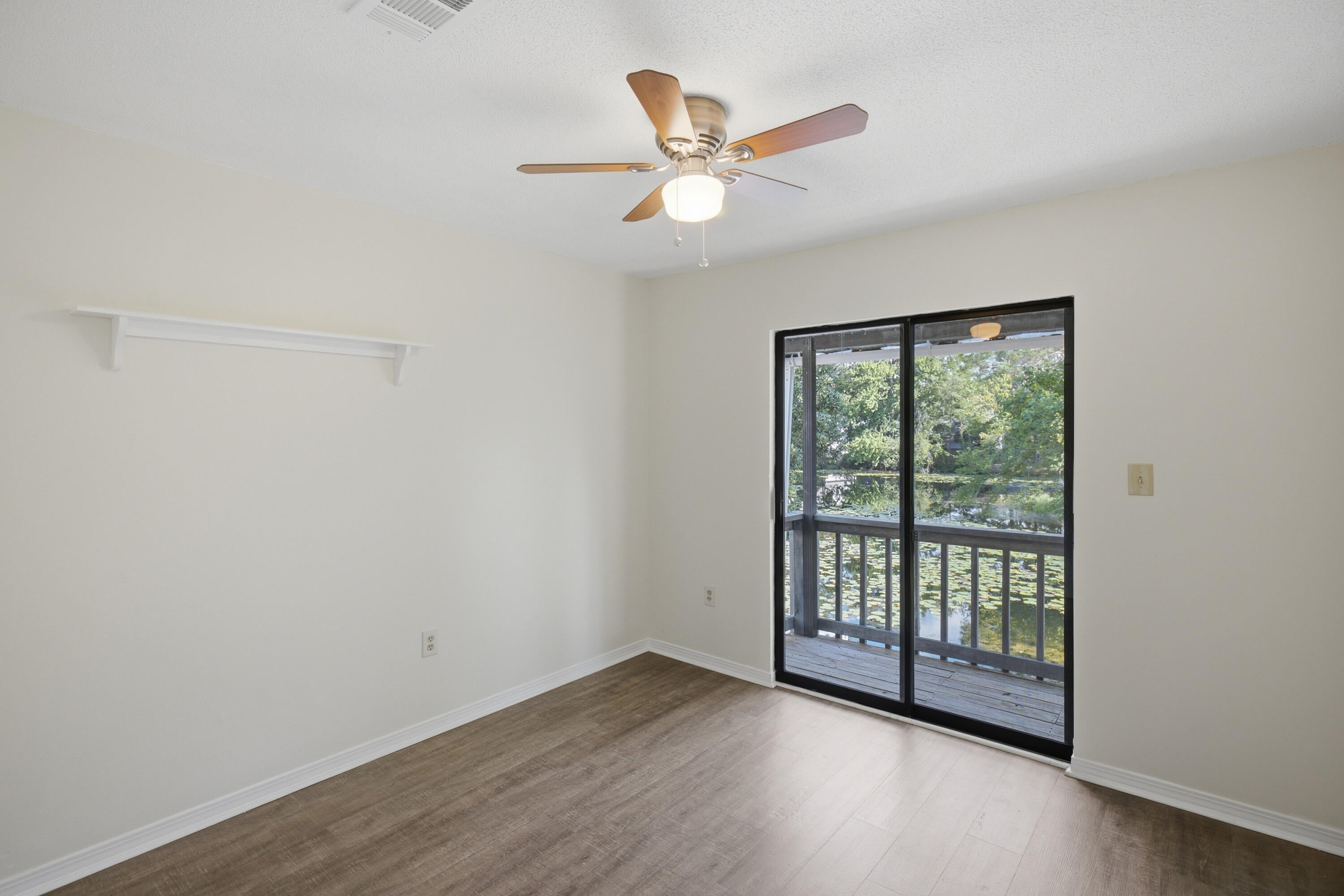 CRYSTAL LAKE ESTATES - Residential
