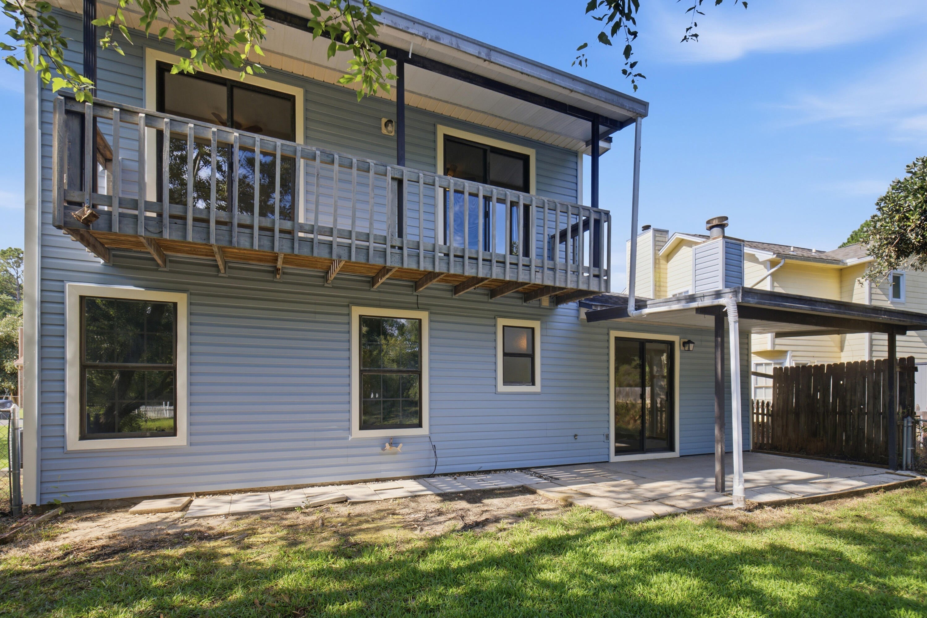CRYSTAL LAKE ESTATES - Residential