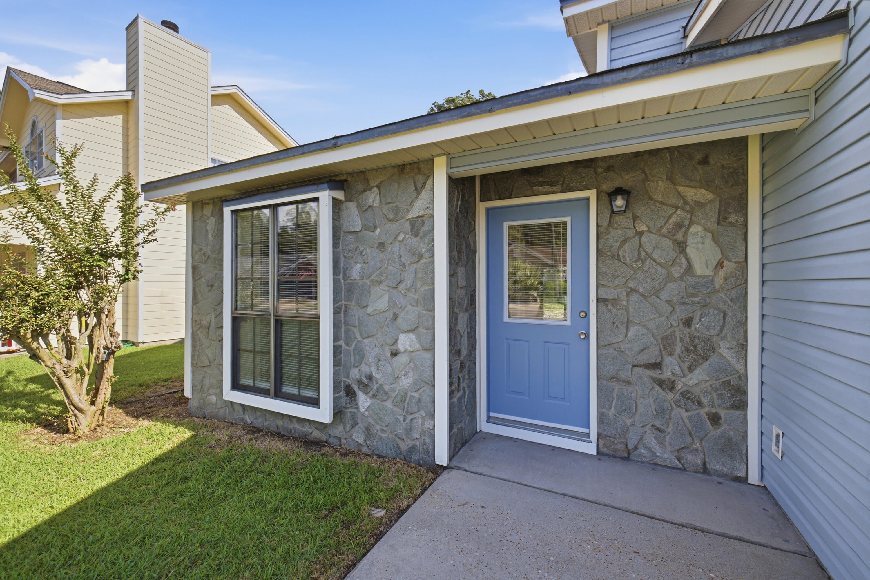 CRYSTAL LAKE ESTATES - Residential