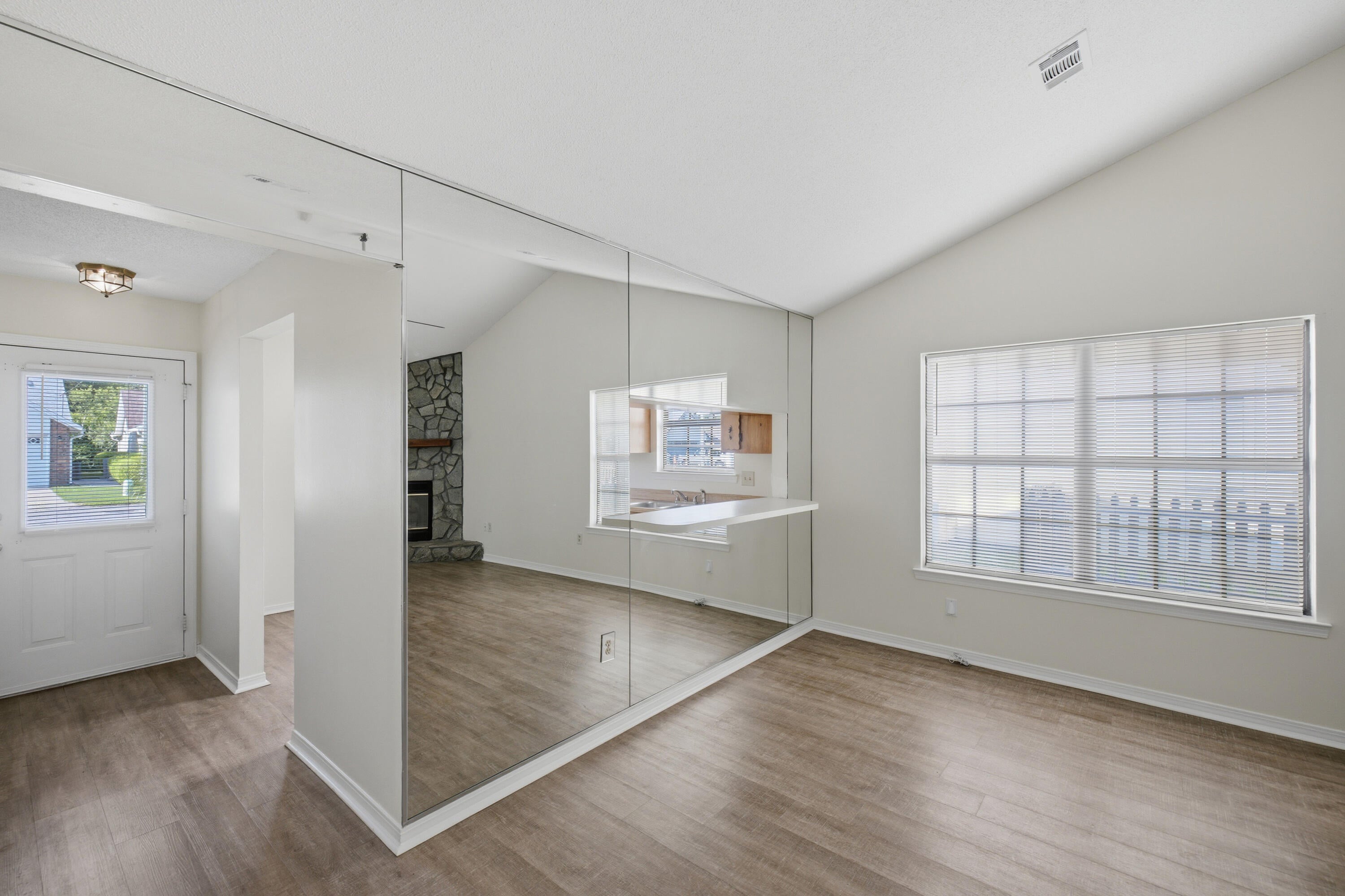 CRYSTAL LAKE ESTATES - Residential