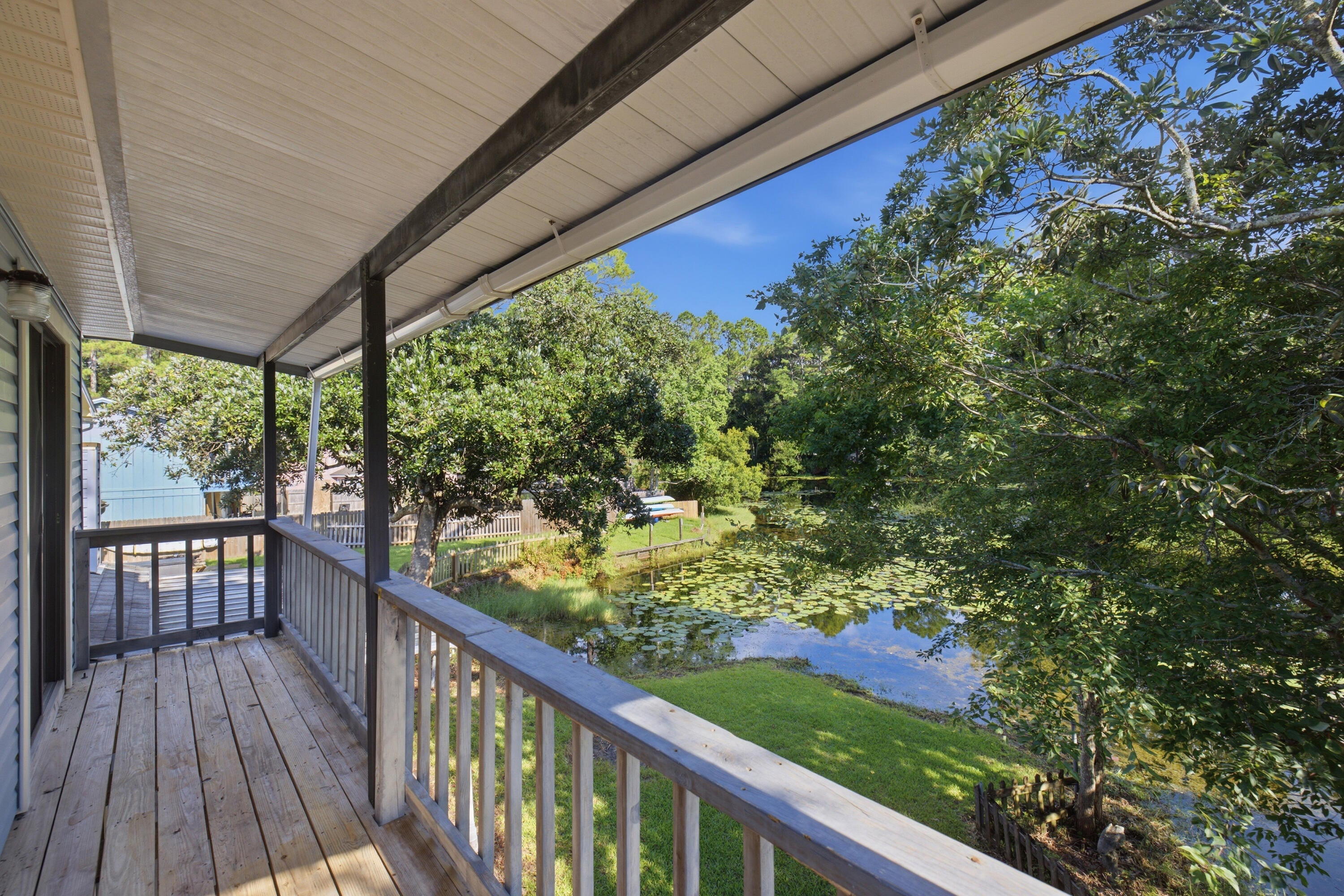 CRYSTAL LAKE ESTATES - Residential