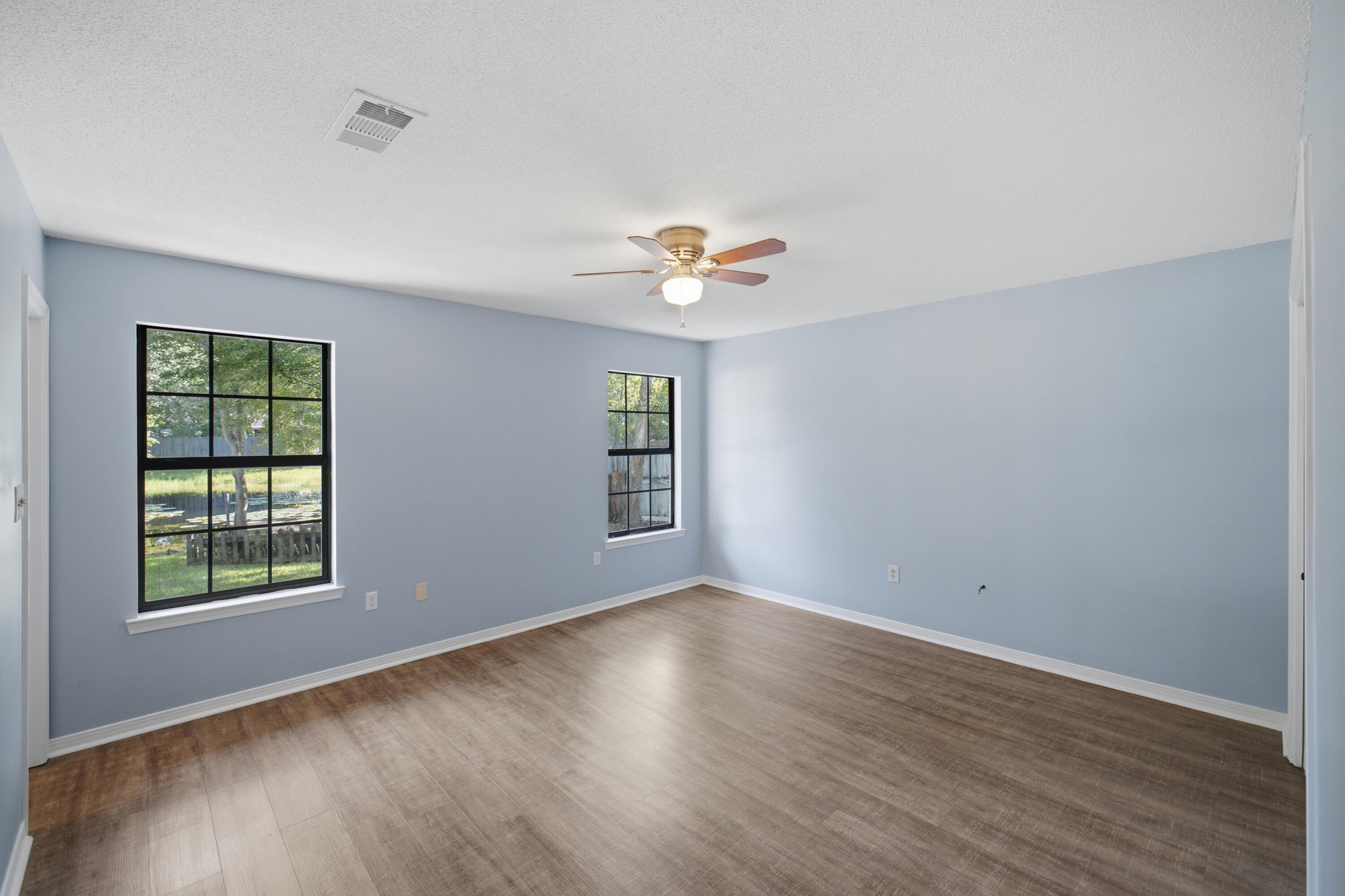 CRYSTAL LAKE ESTATES - Residential