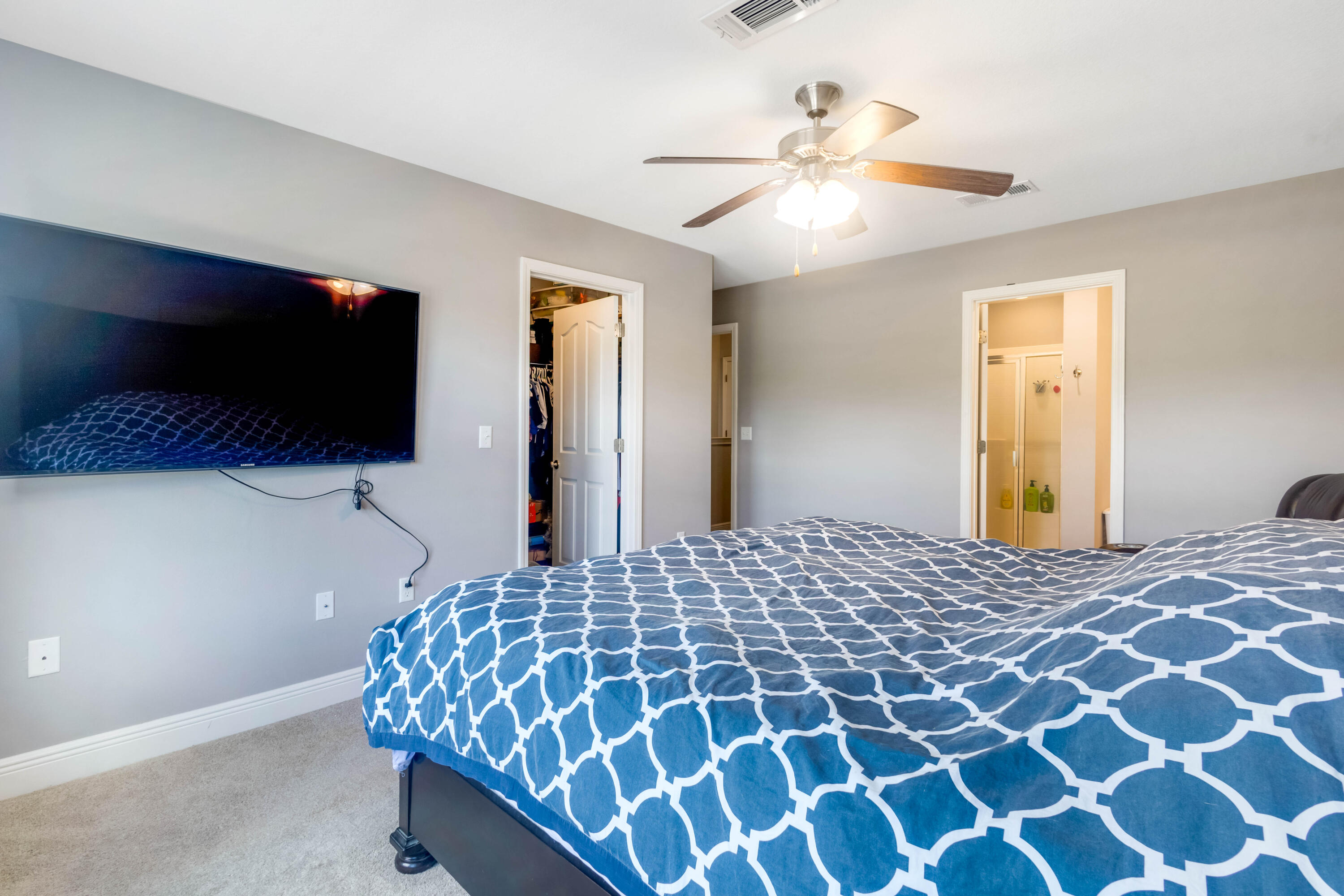 RESERVE POINTE - Residential
