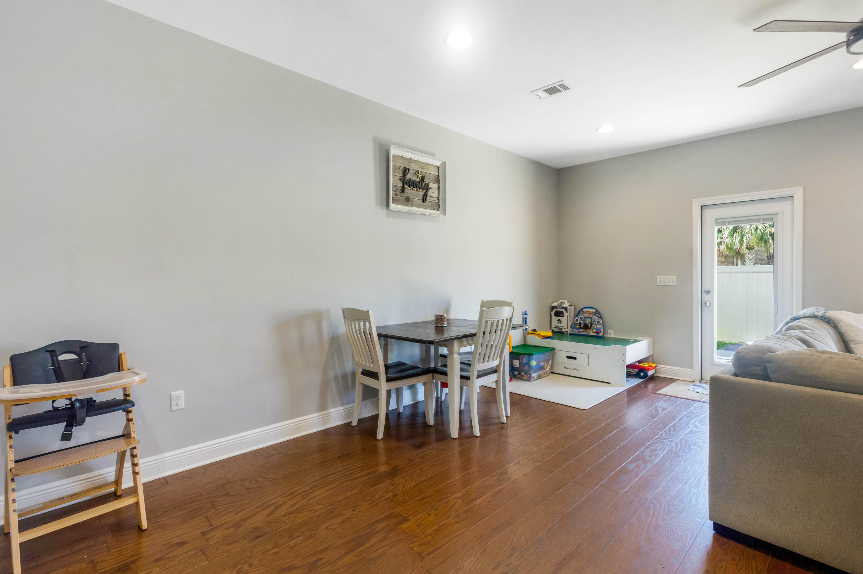 RESERVE POINTE - Residential