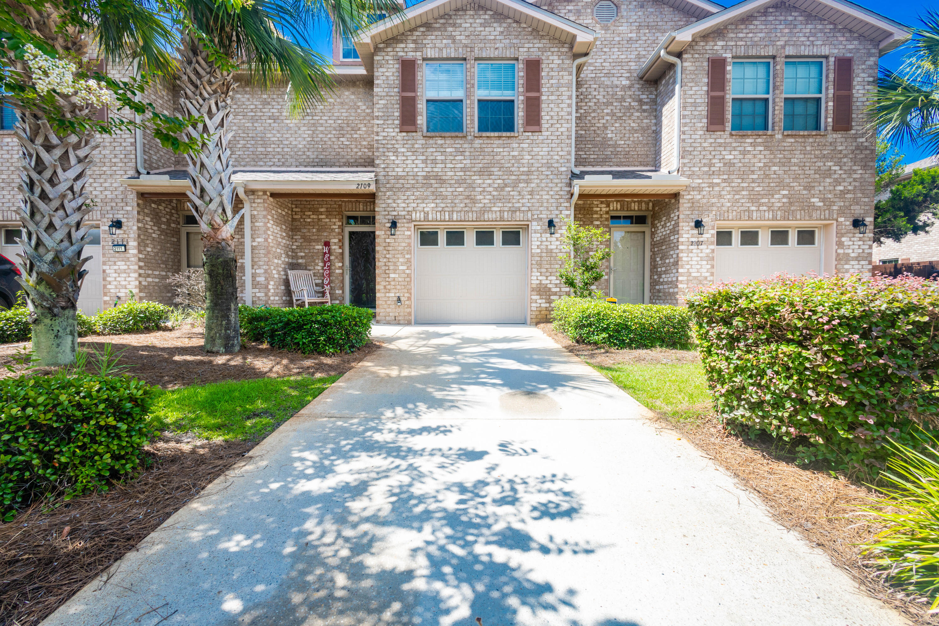 RESERVE POINTE - Residential
