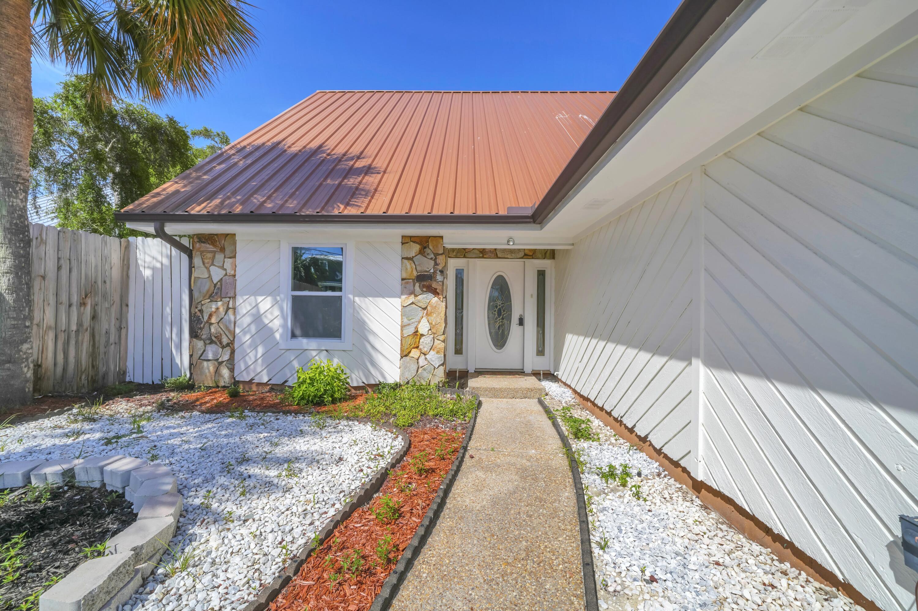 SILVER SANDS UNIT 1 - Residential