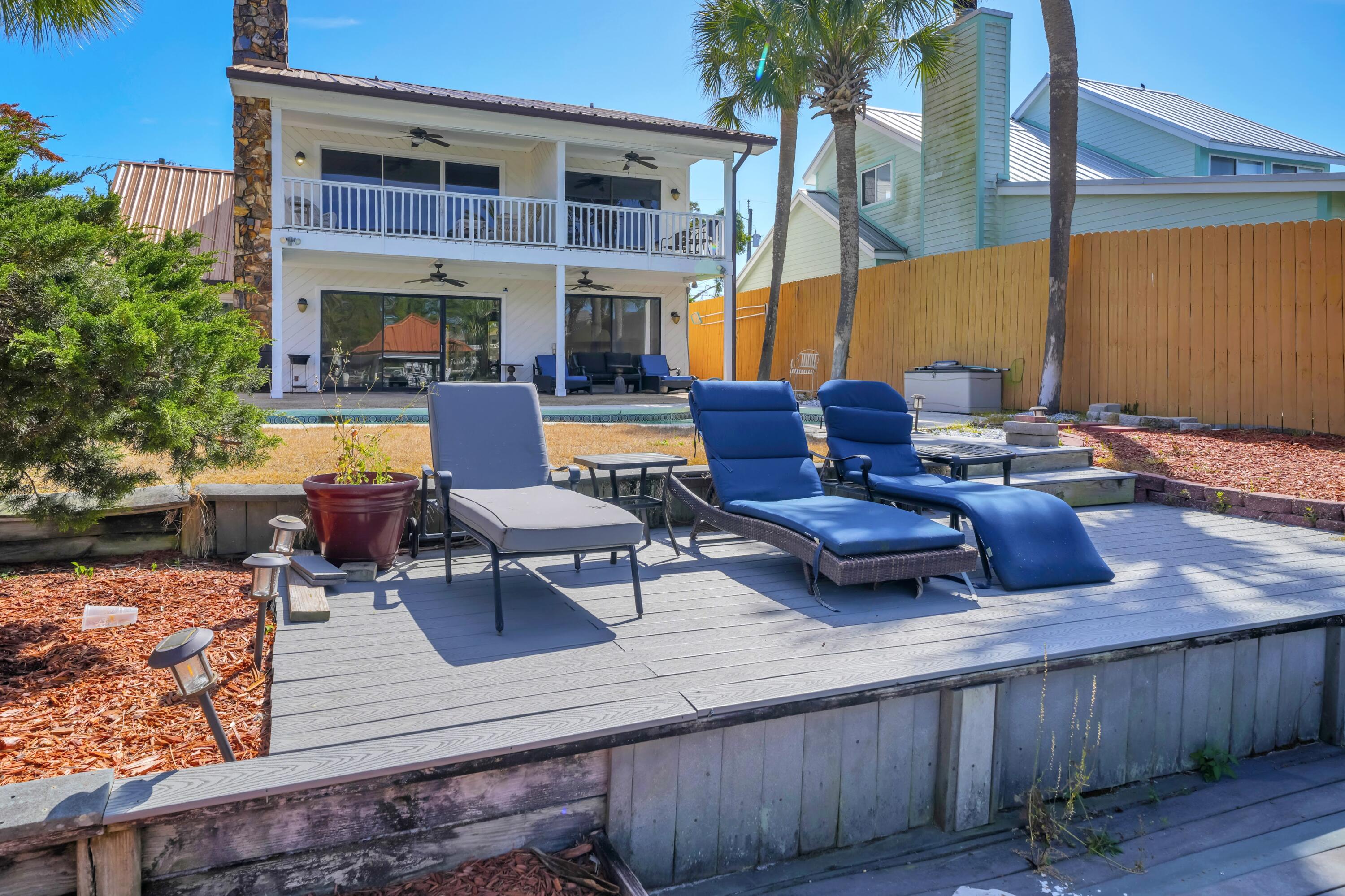 SILVER SANDS UNIT 1 - Residential