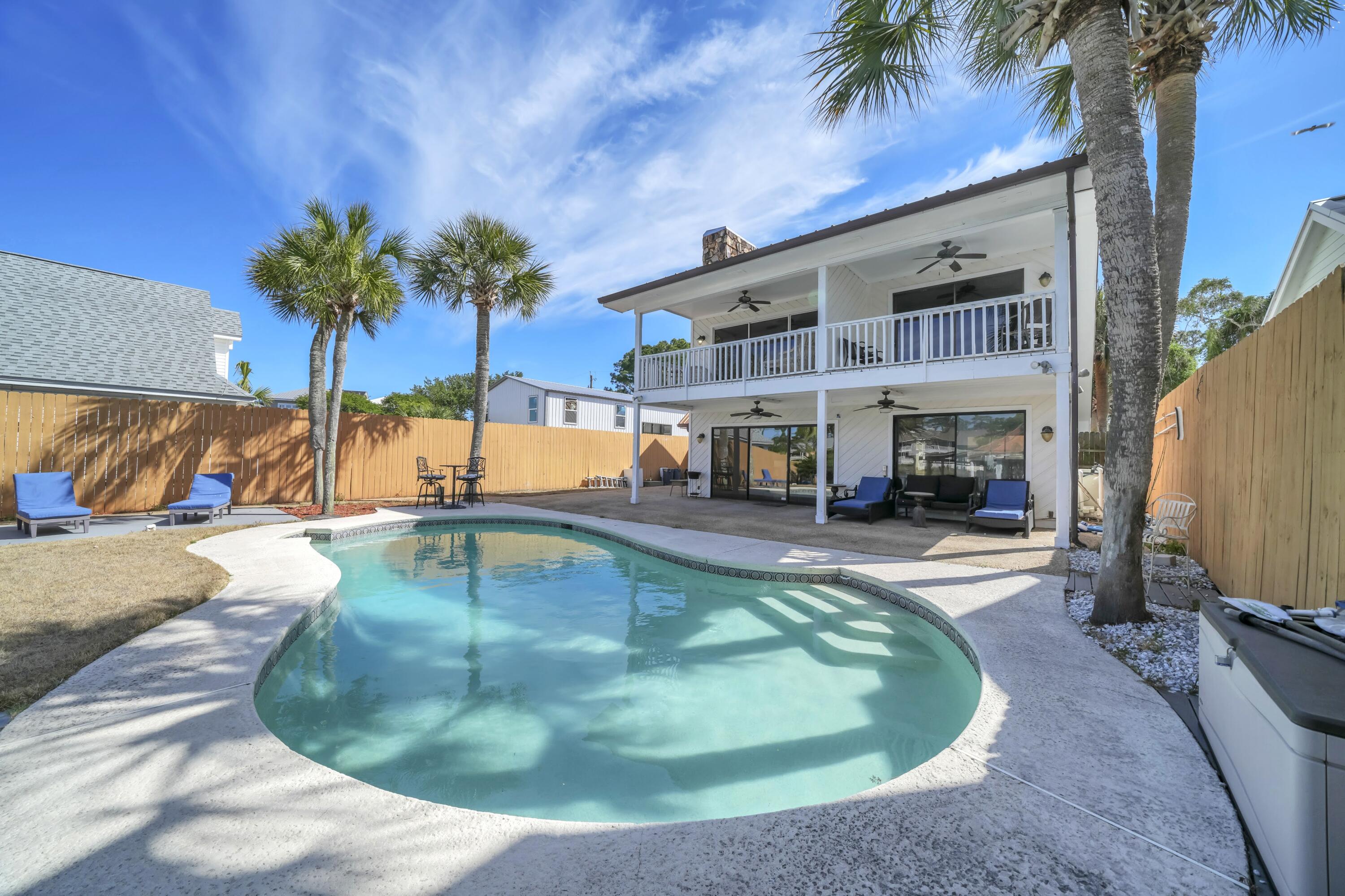 SILVER SANDS UNIT 1 - Residential
