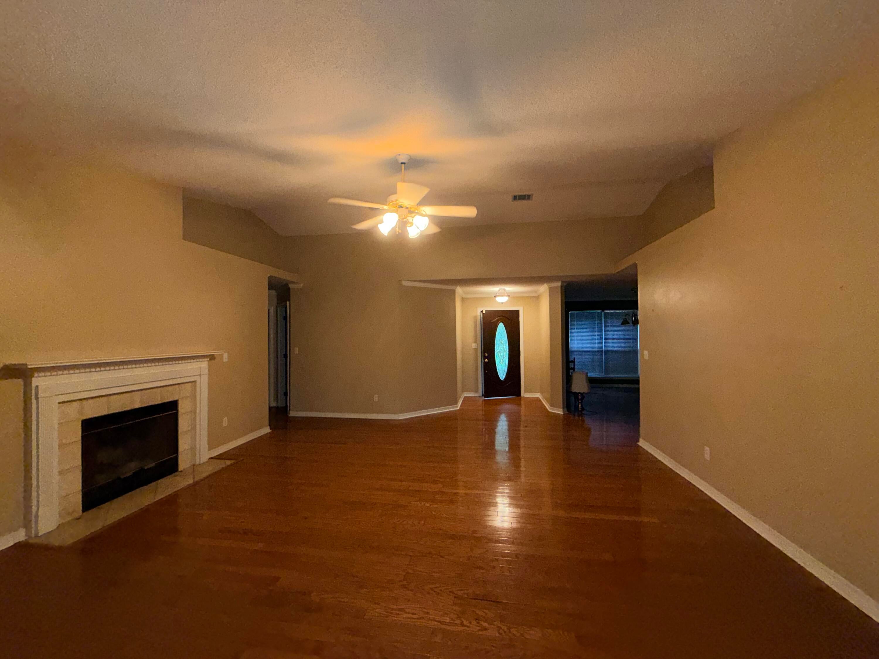 SOUTHMINSTER VILLAGE - Residential