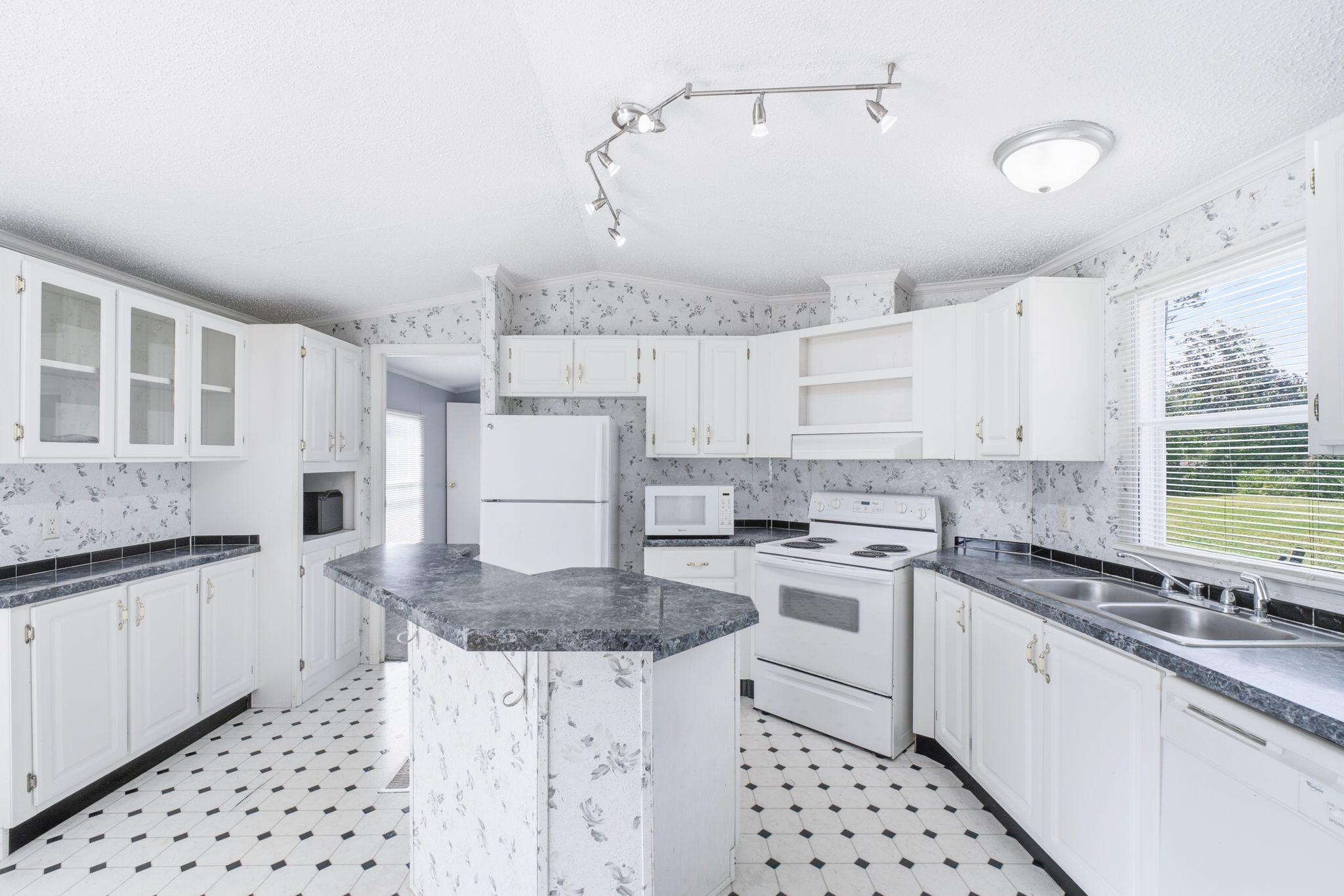 Basswood Estates - Residential