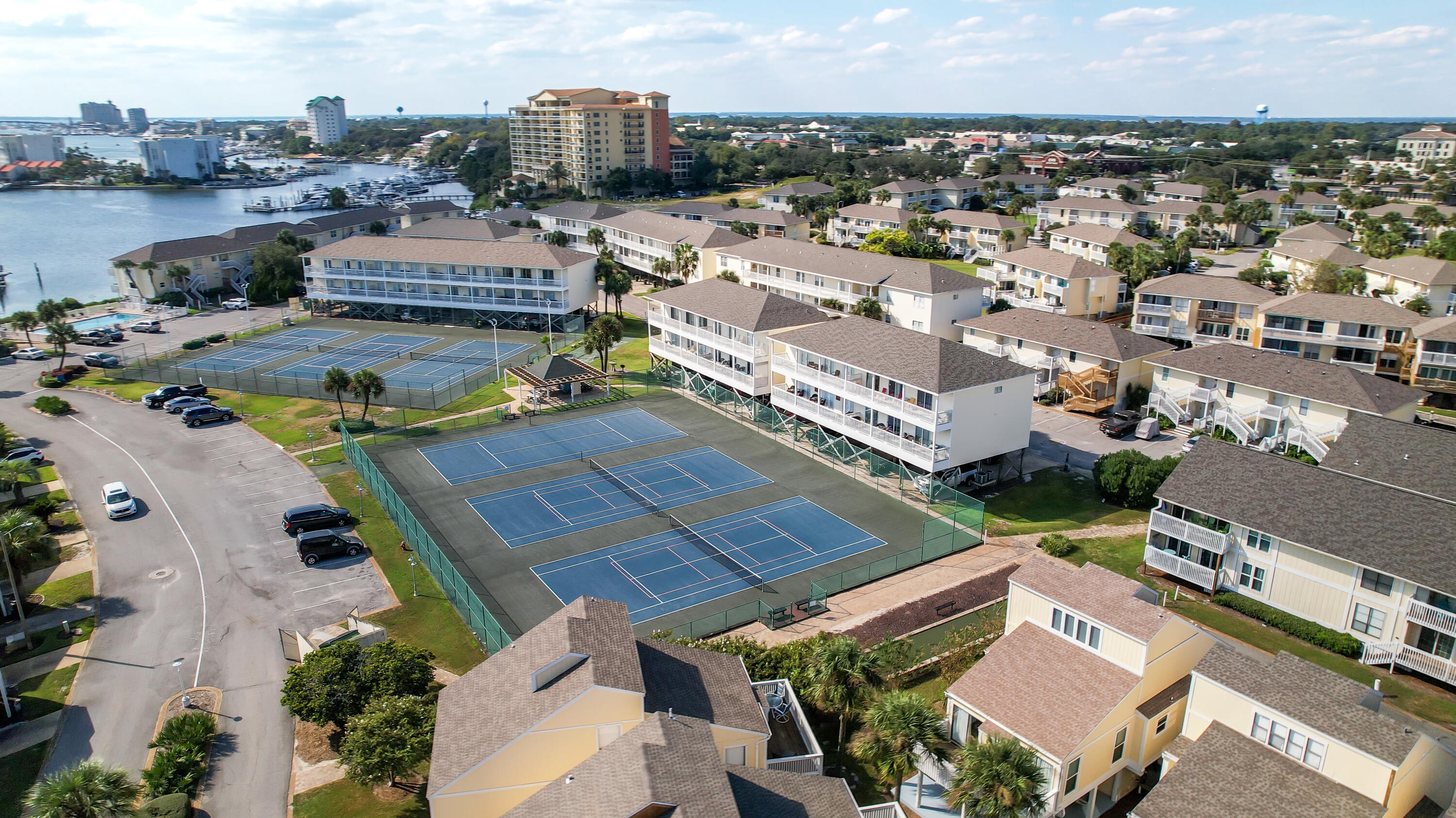 SANDPIPER COVE Condominiums - Residential