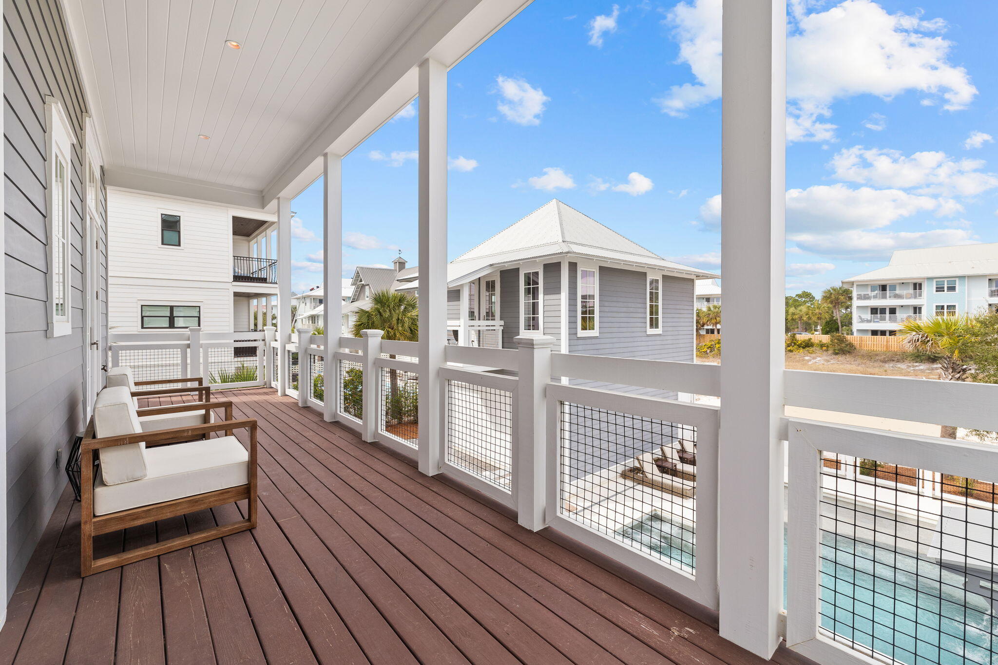 WALK OVER DUNES - Residential