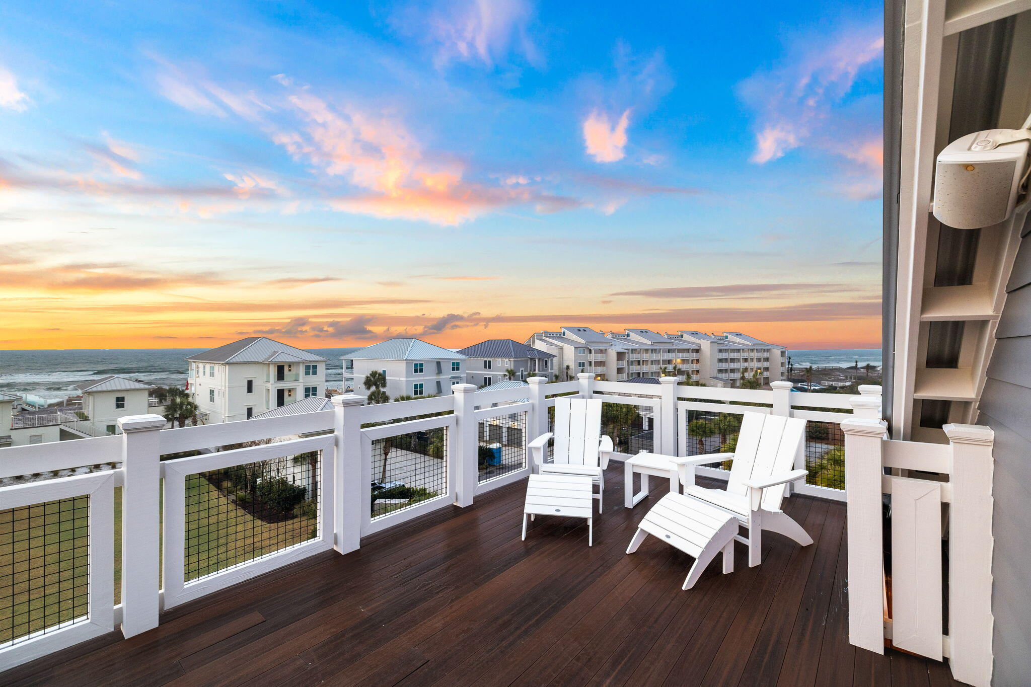 WALK OVER DUNES - Residential