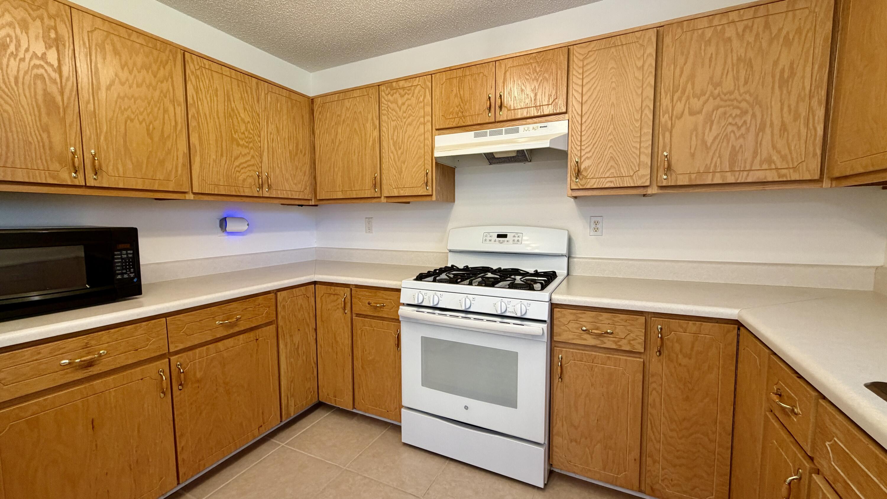 ADAMS POWELL - Residential