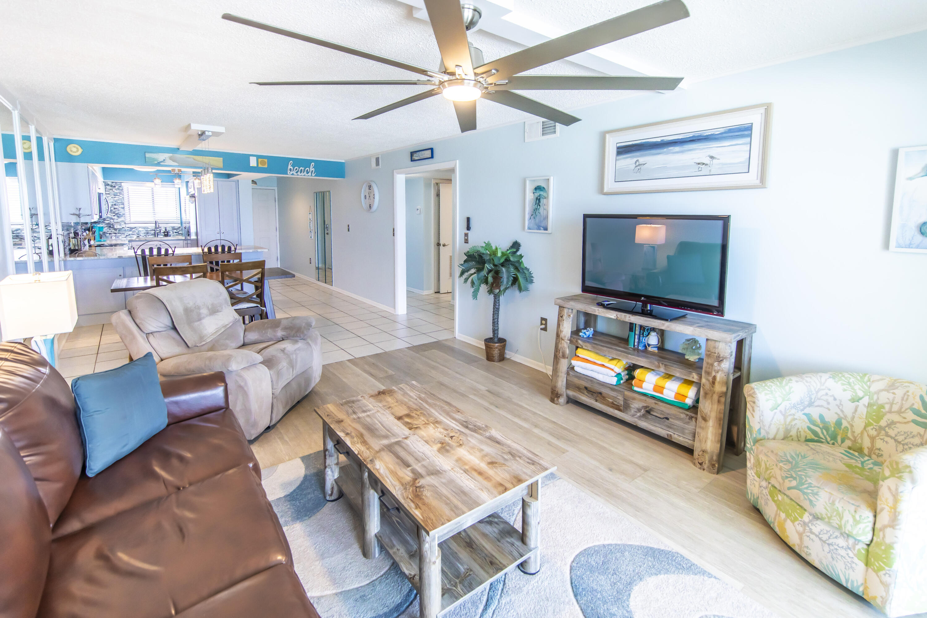 REGENCY TOWERS CONDO - Residential