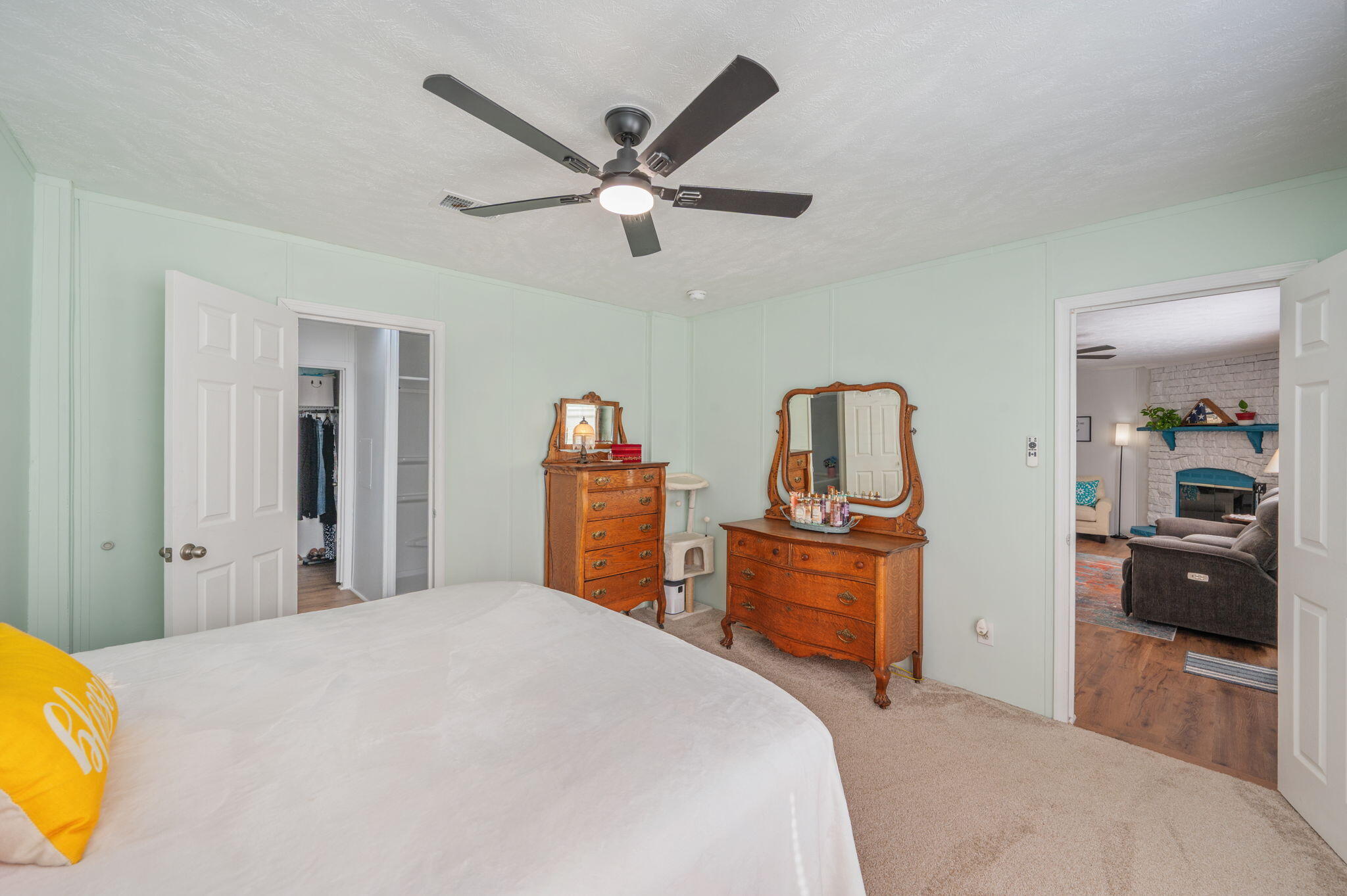 NO RECORDED SUBDIVISION - Residential