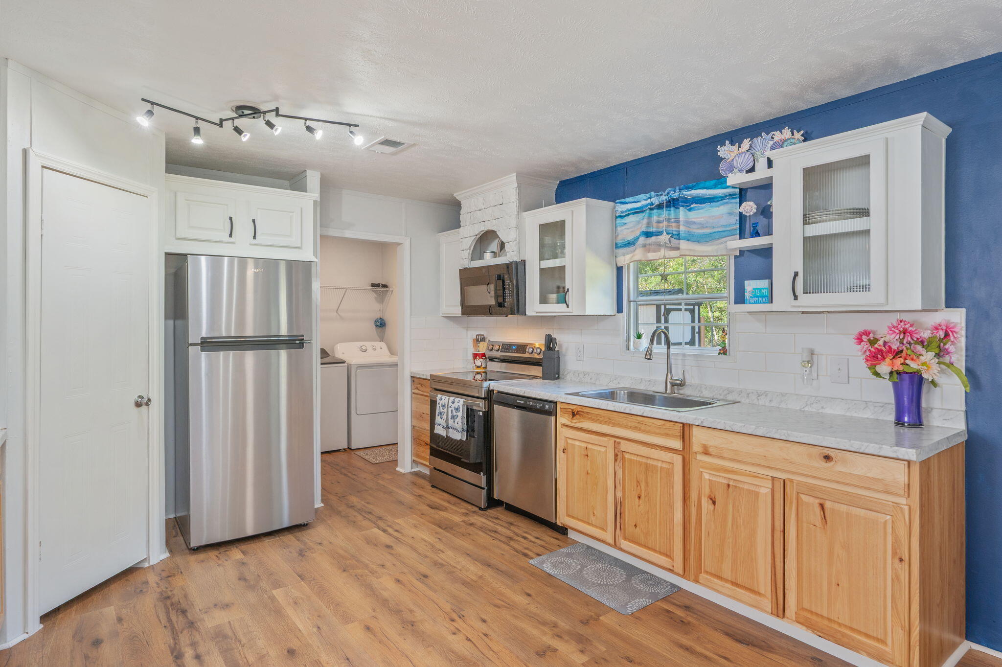 NO RECORDED SUBDIVISION - Residential