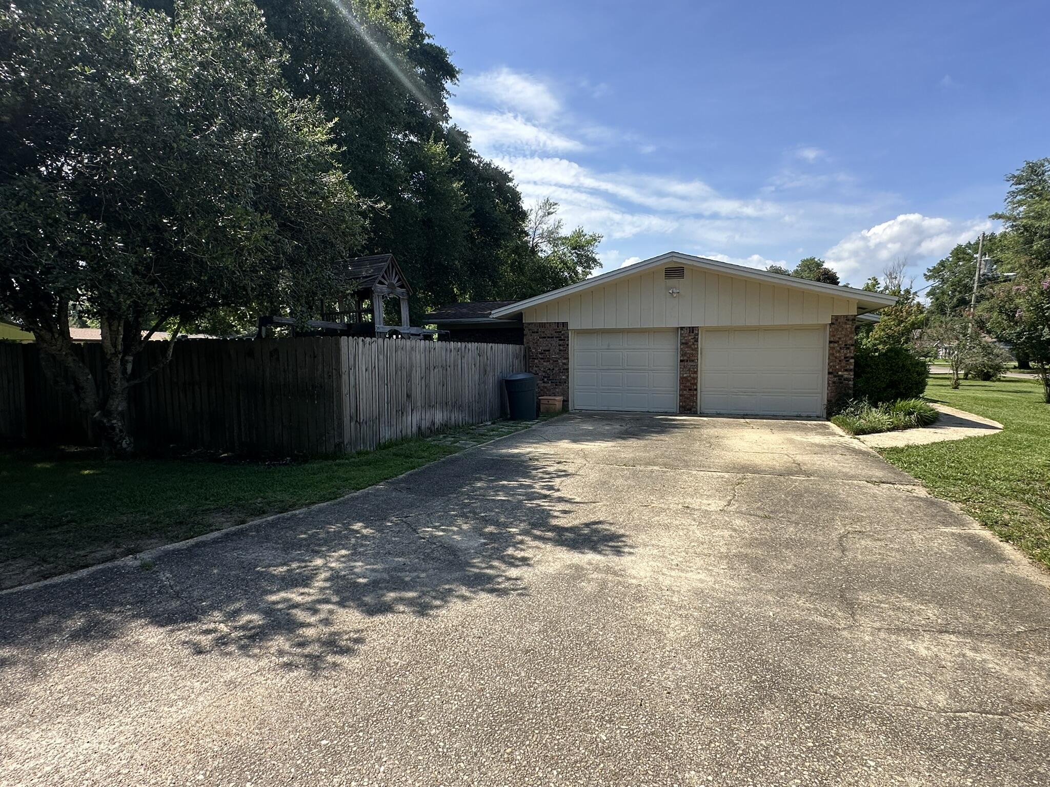 GARNIERS HEIGHTS 1ST ADDN - Residential