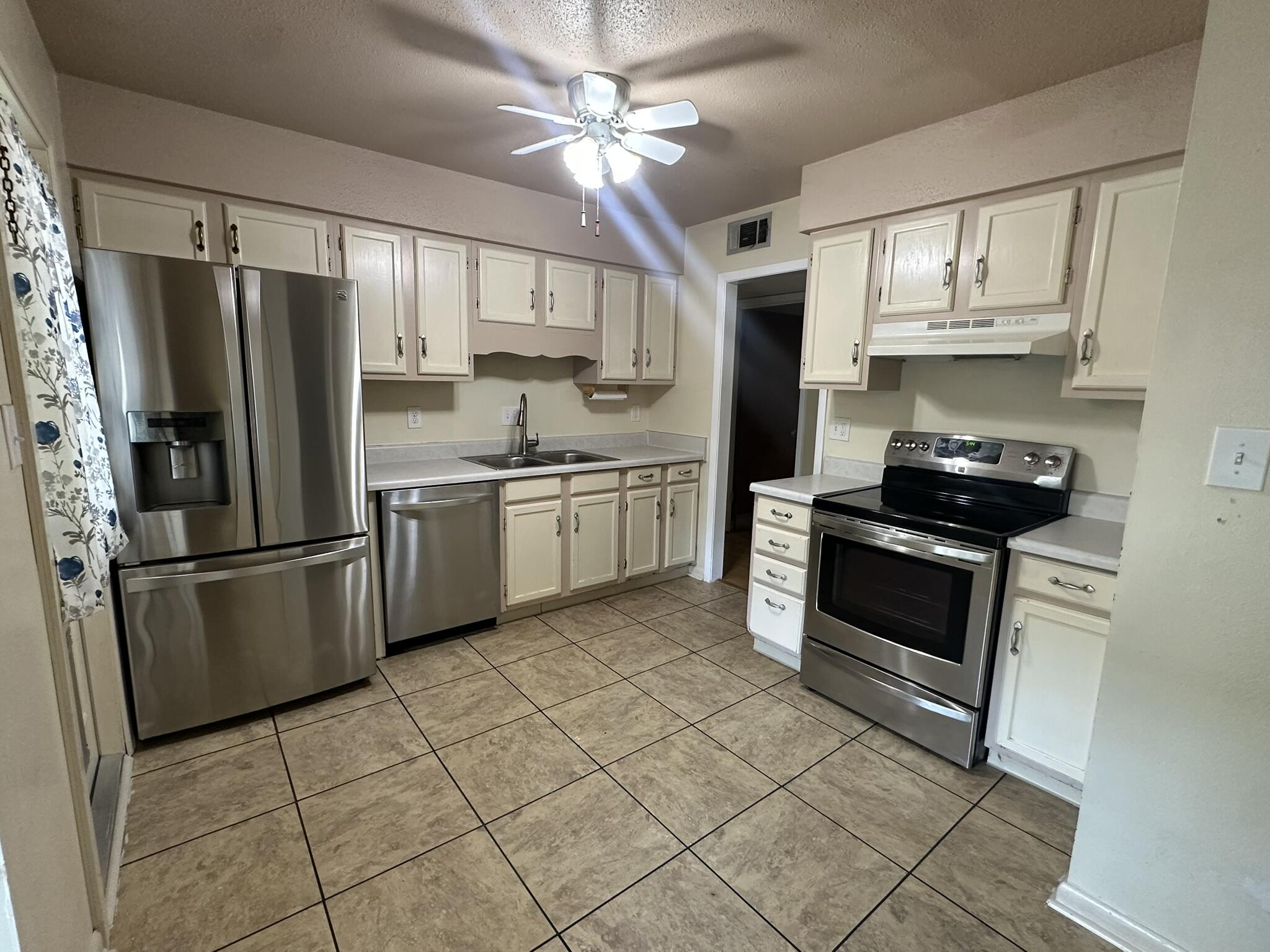 GARNIERS HEIGHTS 1ST ADDN - Residential