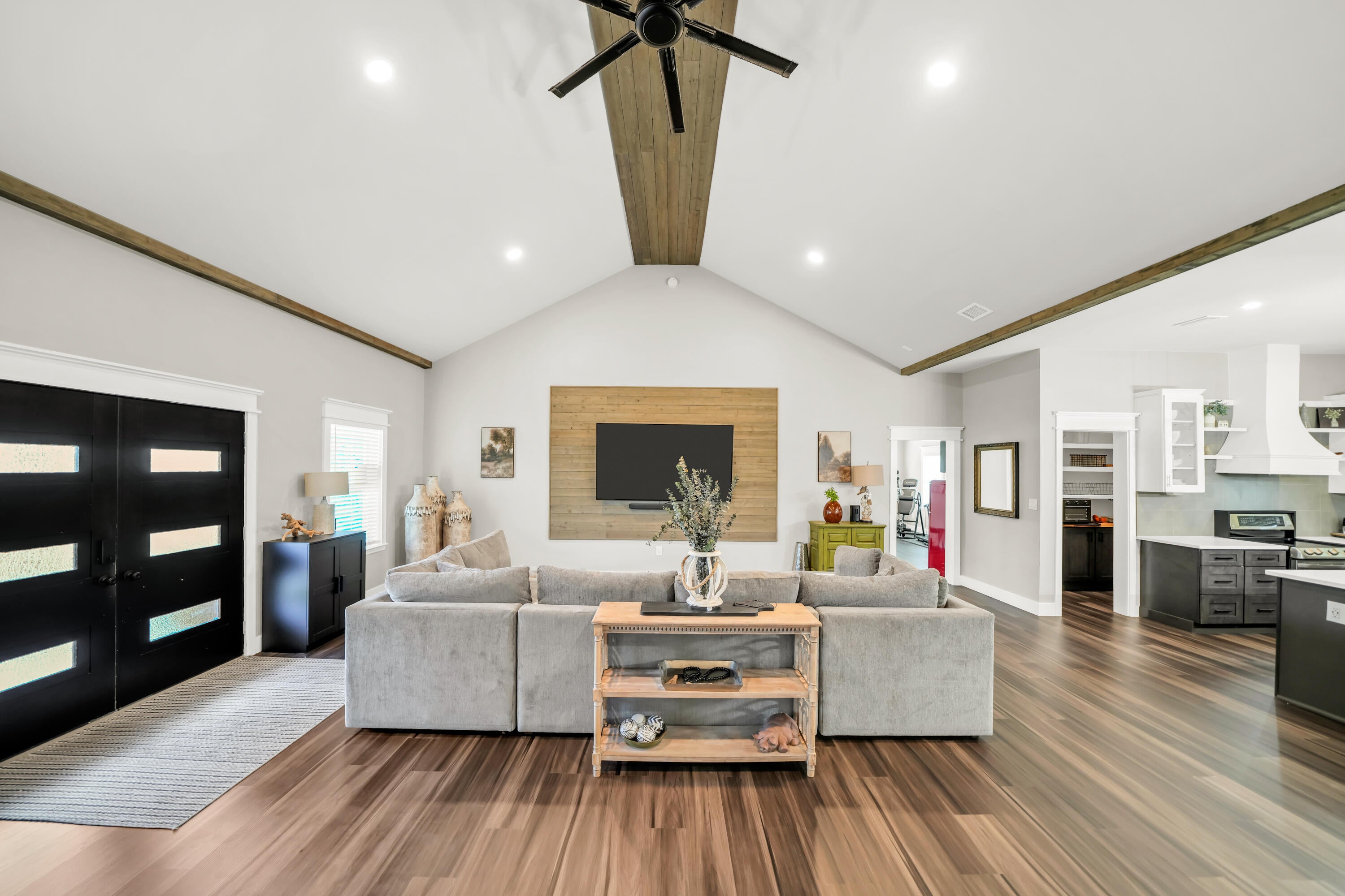NO RECORDED SUBDIVISION - Residential