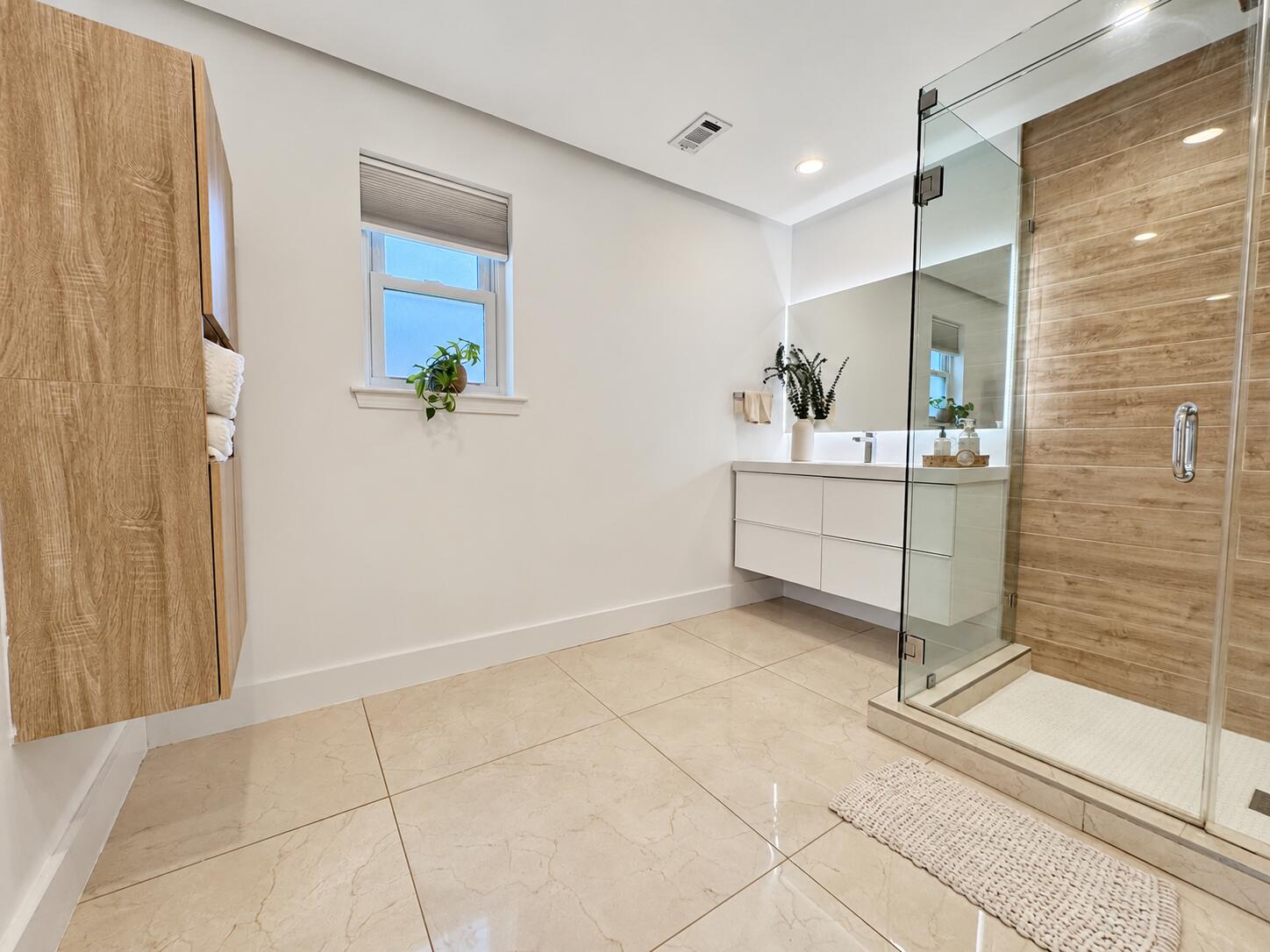 WOODMONT ESTATES AT HOLLEY BY THE SEA - Residential