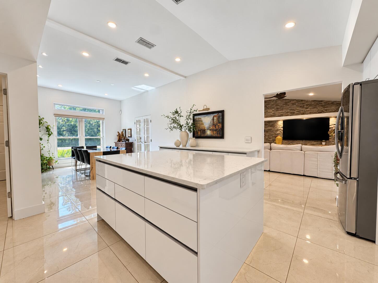 WOODMONT ESTATES AT HOLLEY BY THE SEA - Residential