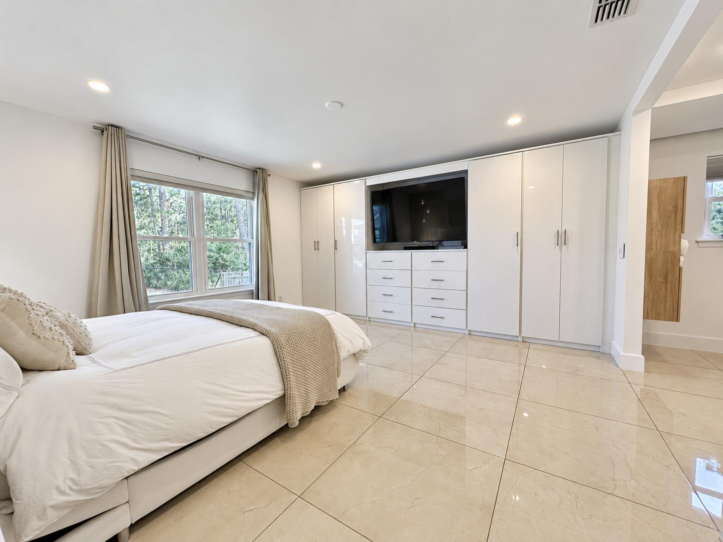 WOODMONT ESTATES AT HOLLEY BY THE SEA - Residential