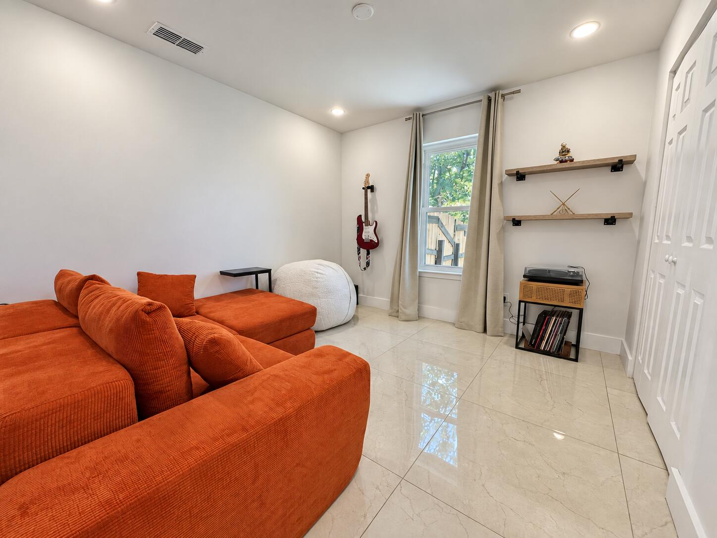 WOODMONT ESTATES AT HOLLEY BY THE SEA - Residential