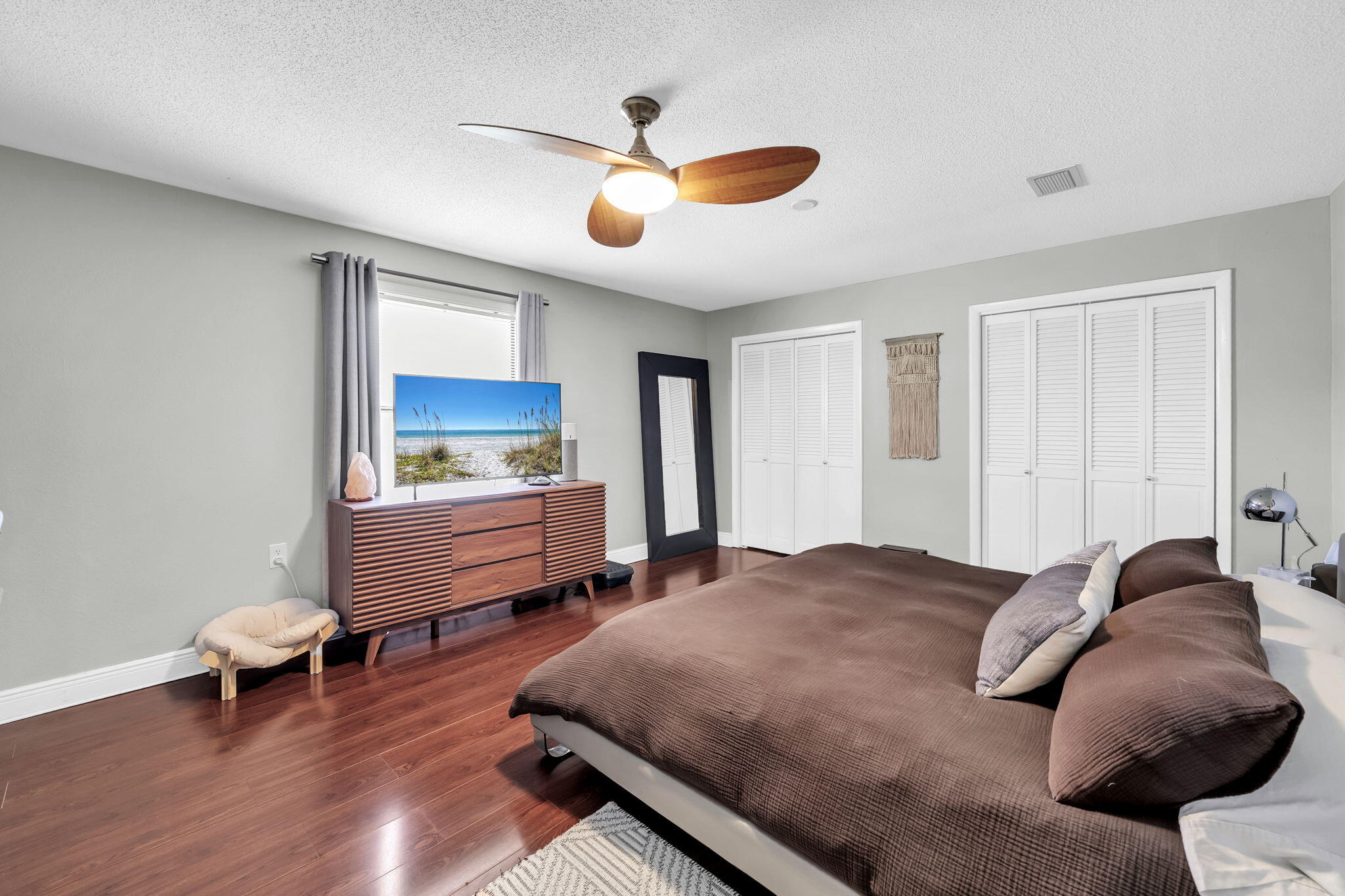 LAIRDS - Residential