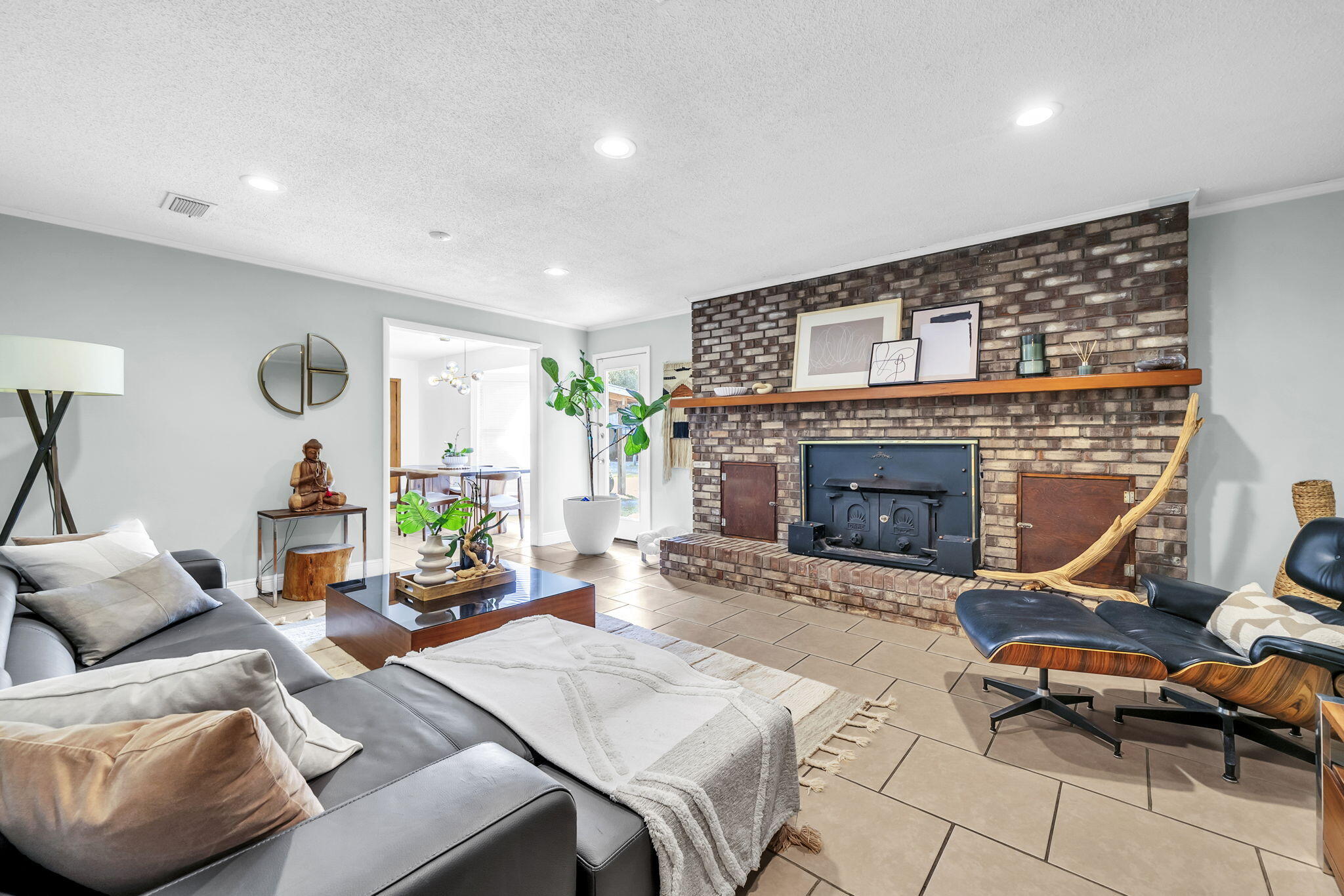 LAIRDS - Residential