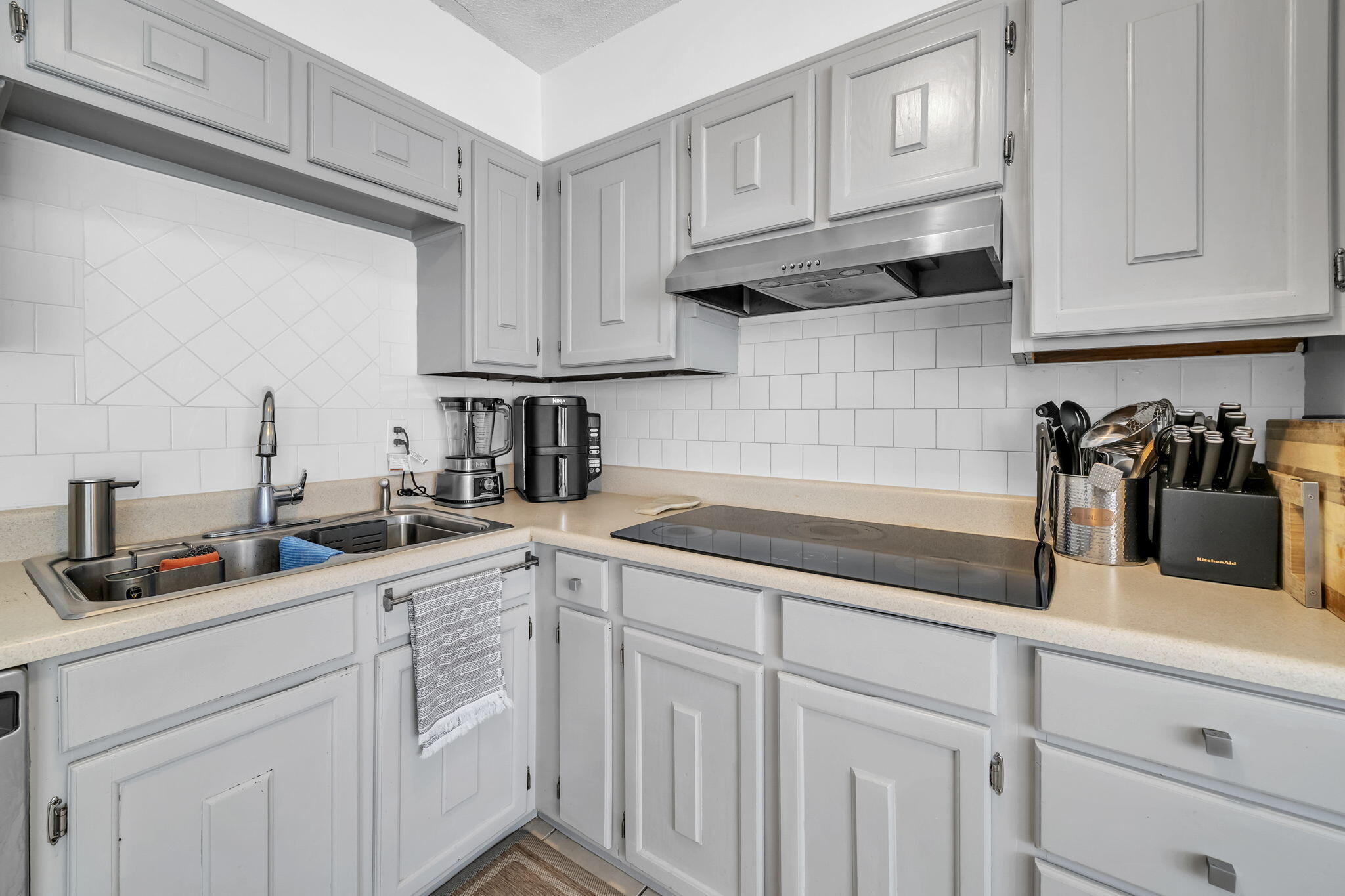 LAIRDS - Residential