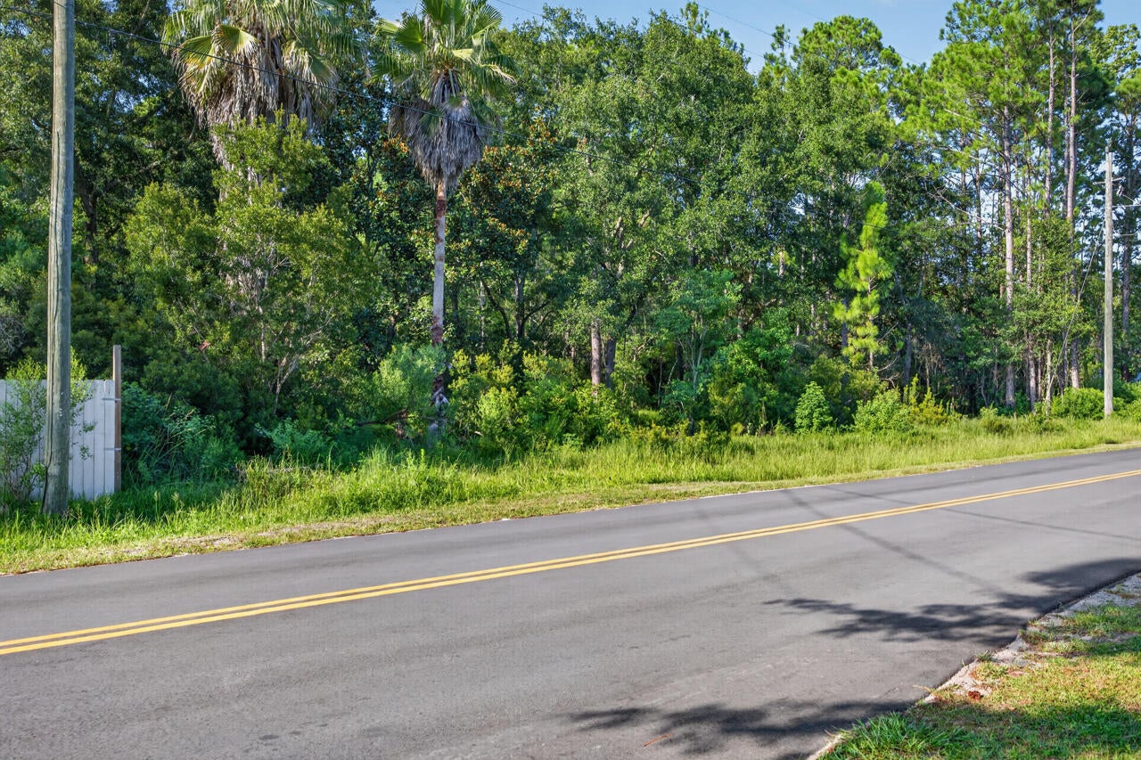 NO RECORDED SUBDIVISION - Residential