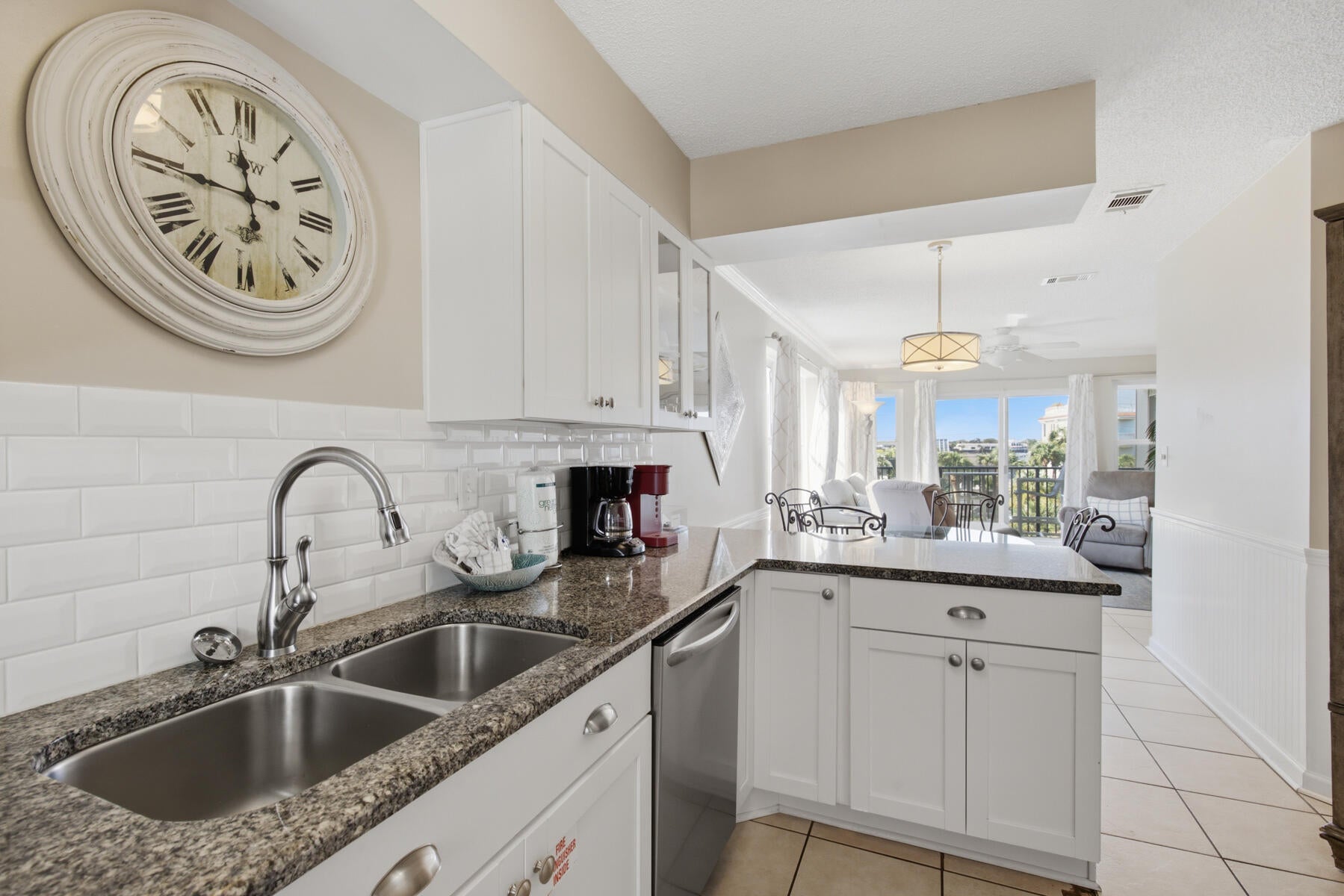 POOLSIDE VILLAS CONDO - Residential