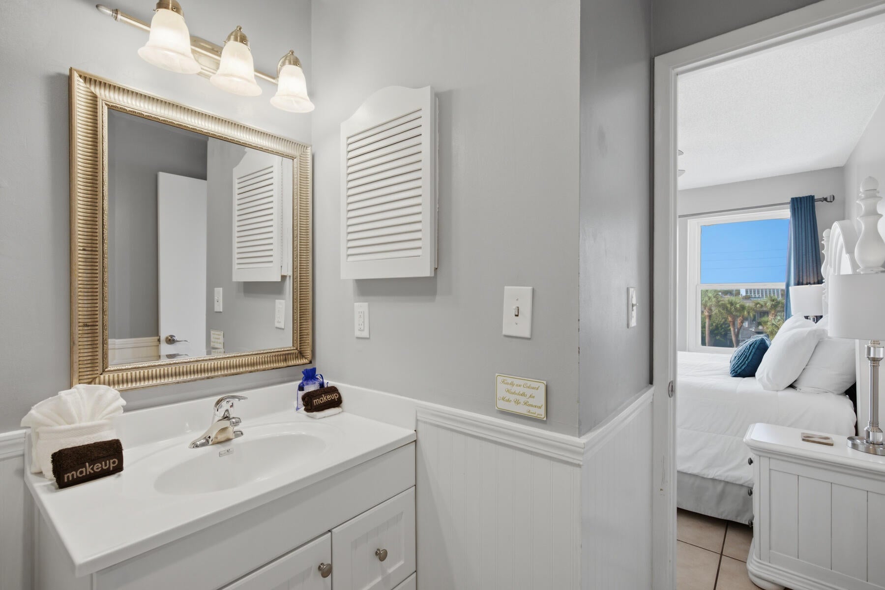 POOLSIDE VILLAS CONDO - Residential