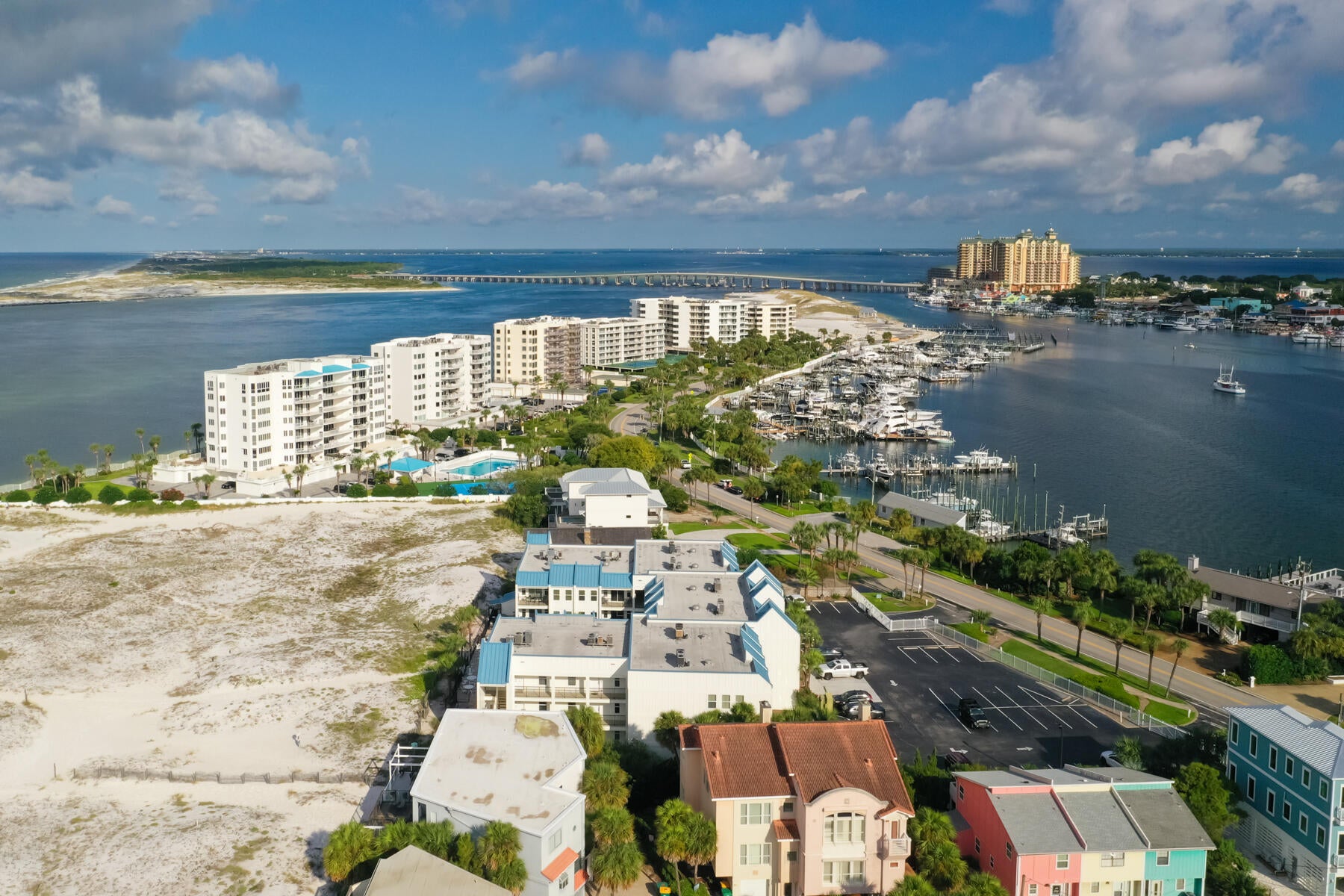 POOLSIDE VILLAS CONDO - Residential