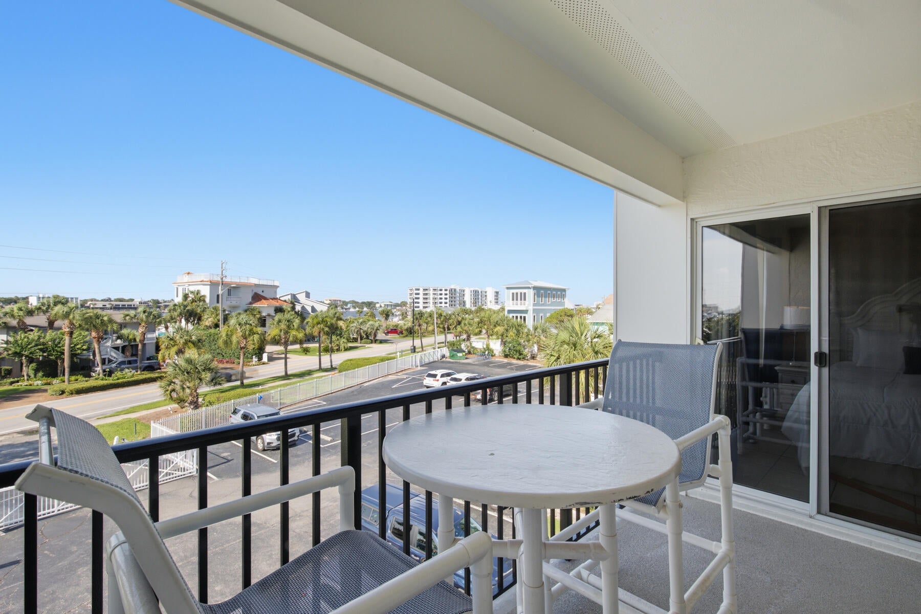 POOLSIDE VILLAS CONDO - Residential