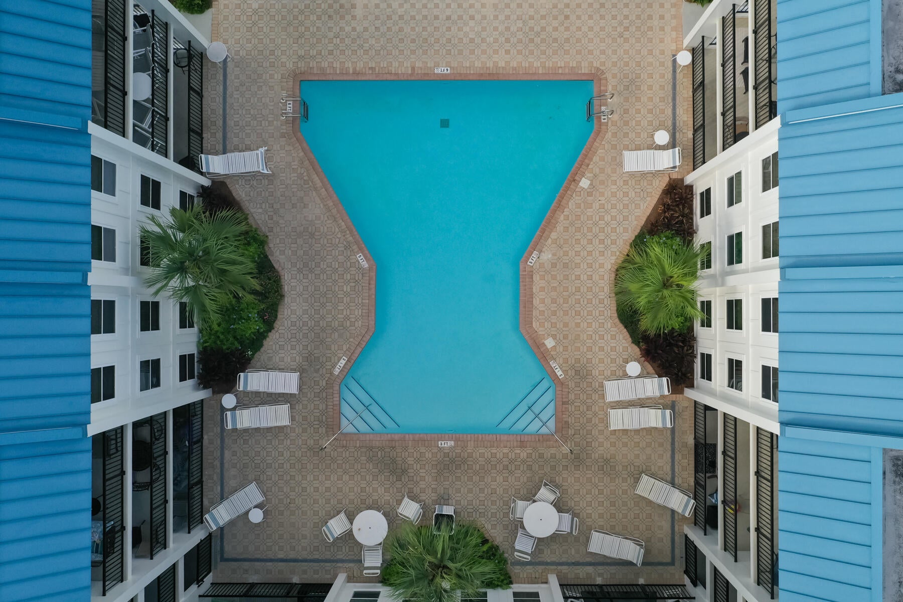 POOLSIDE VILLAS CONDO - Residential