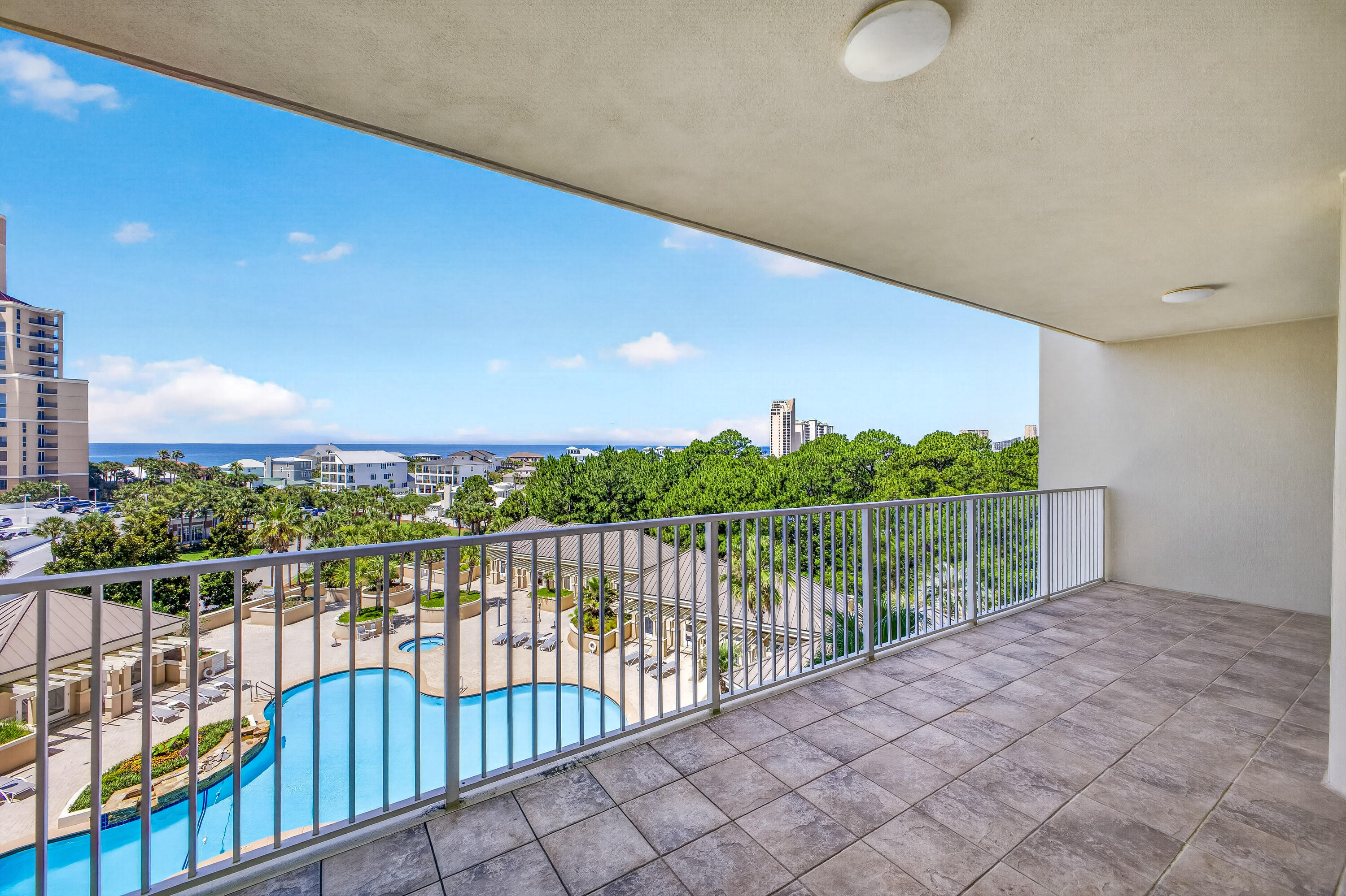 ONE BEACH CLUB DRIVE - Residential