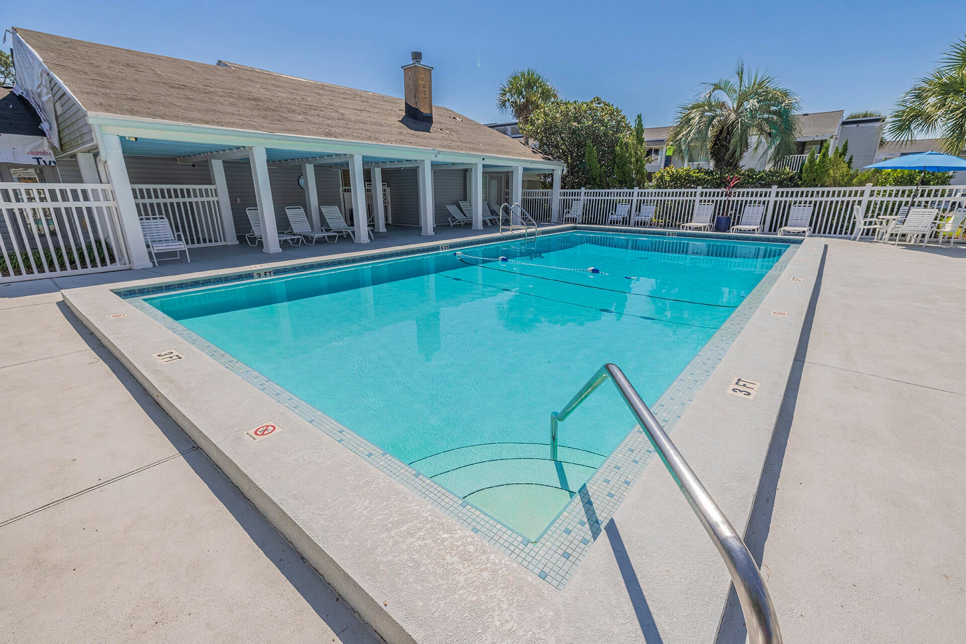 FINISTERRA CONDO - Residential Lease