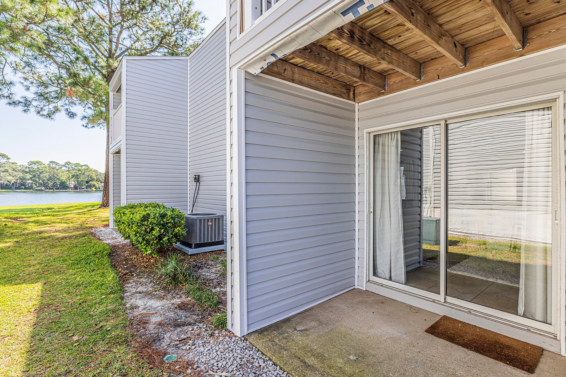 FINISTERRA CONDO - Residential Lease