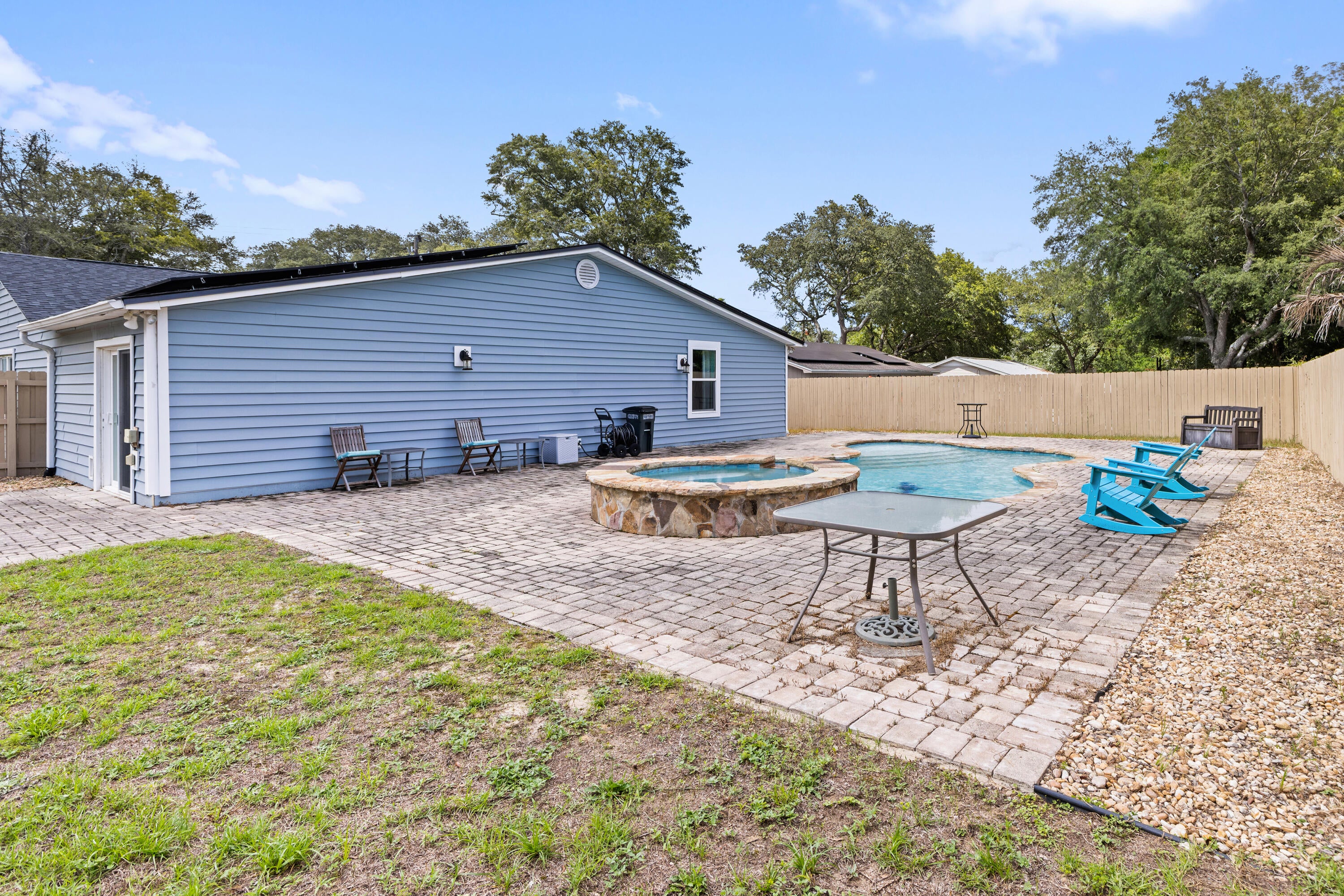 CREEKSIDE 2 - Residential