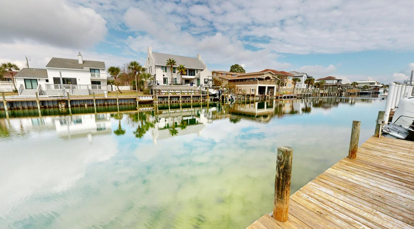HOLIDAY ISLE - Residential