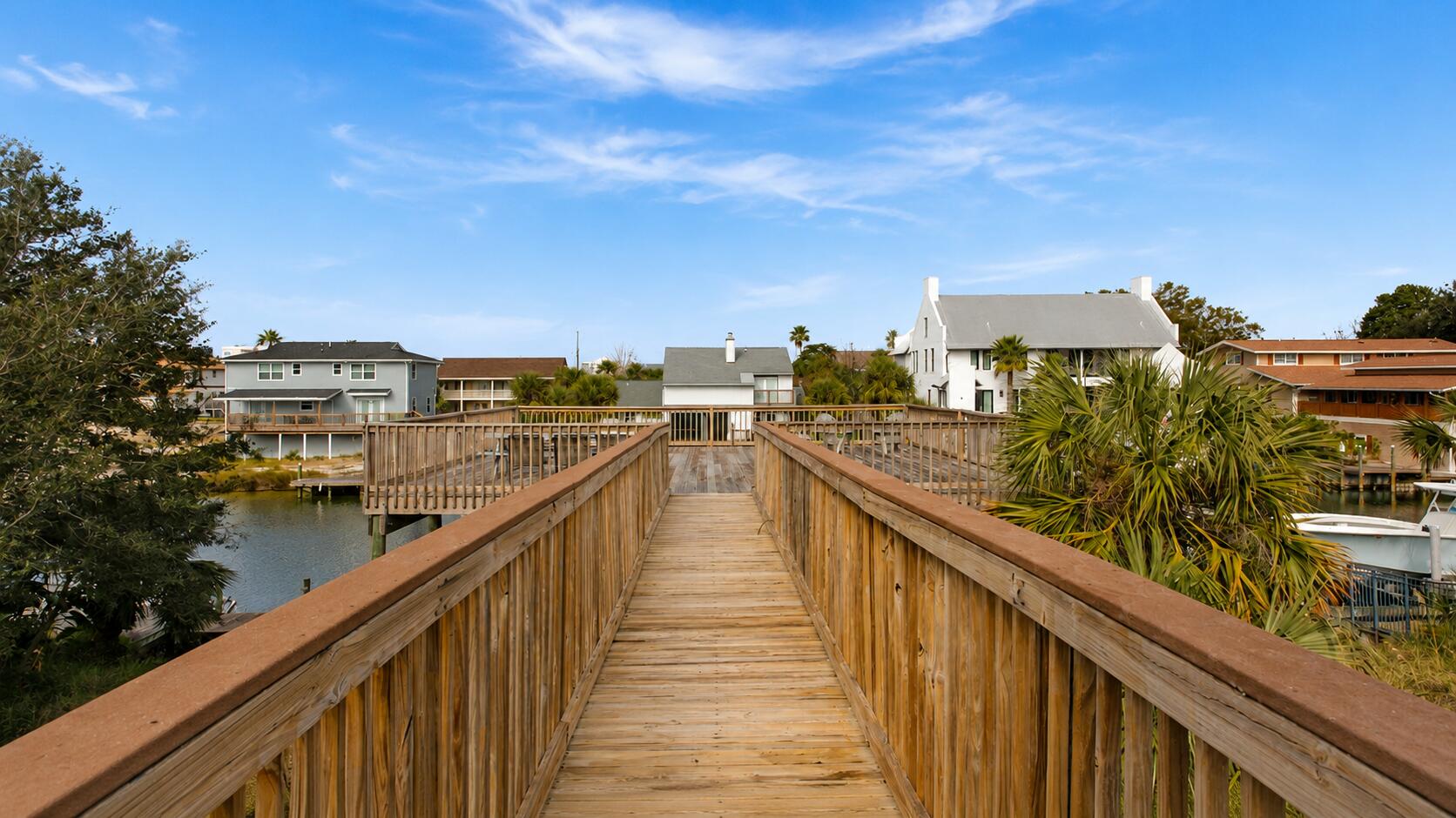 HOLIDAY ISLE - Residential