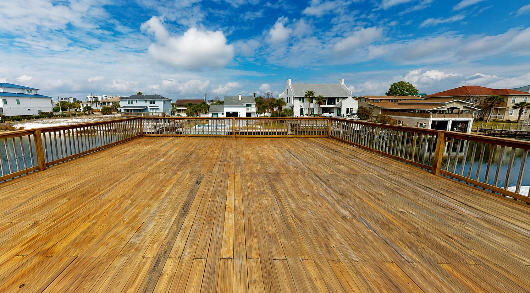 HOLIDAY ISLE - Residential